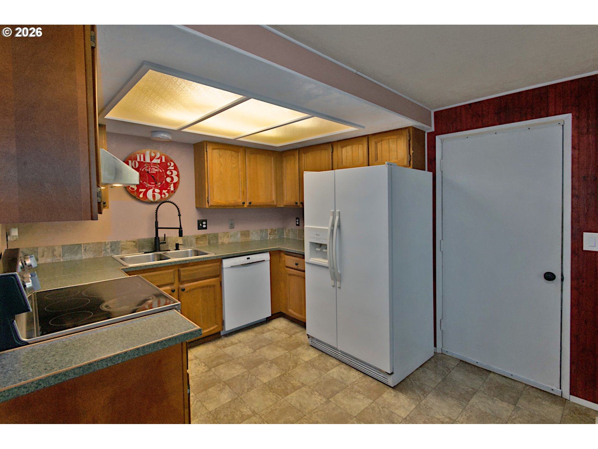 Property photo 4 of 46