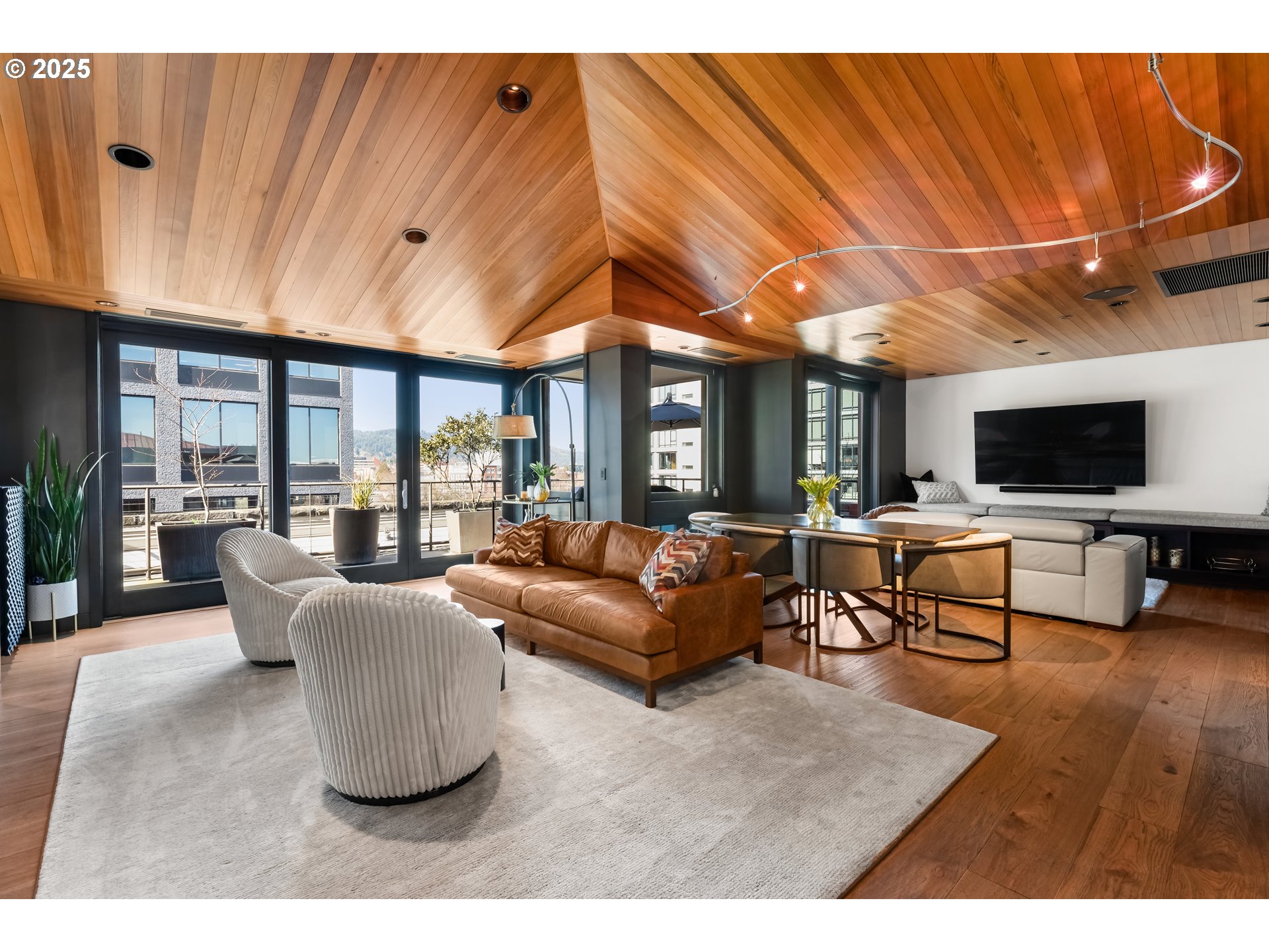 Photo #13: 271689277 Listing: Photo #13