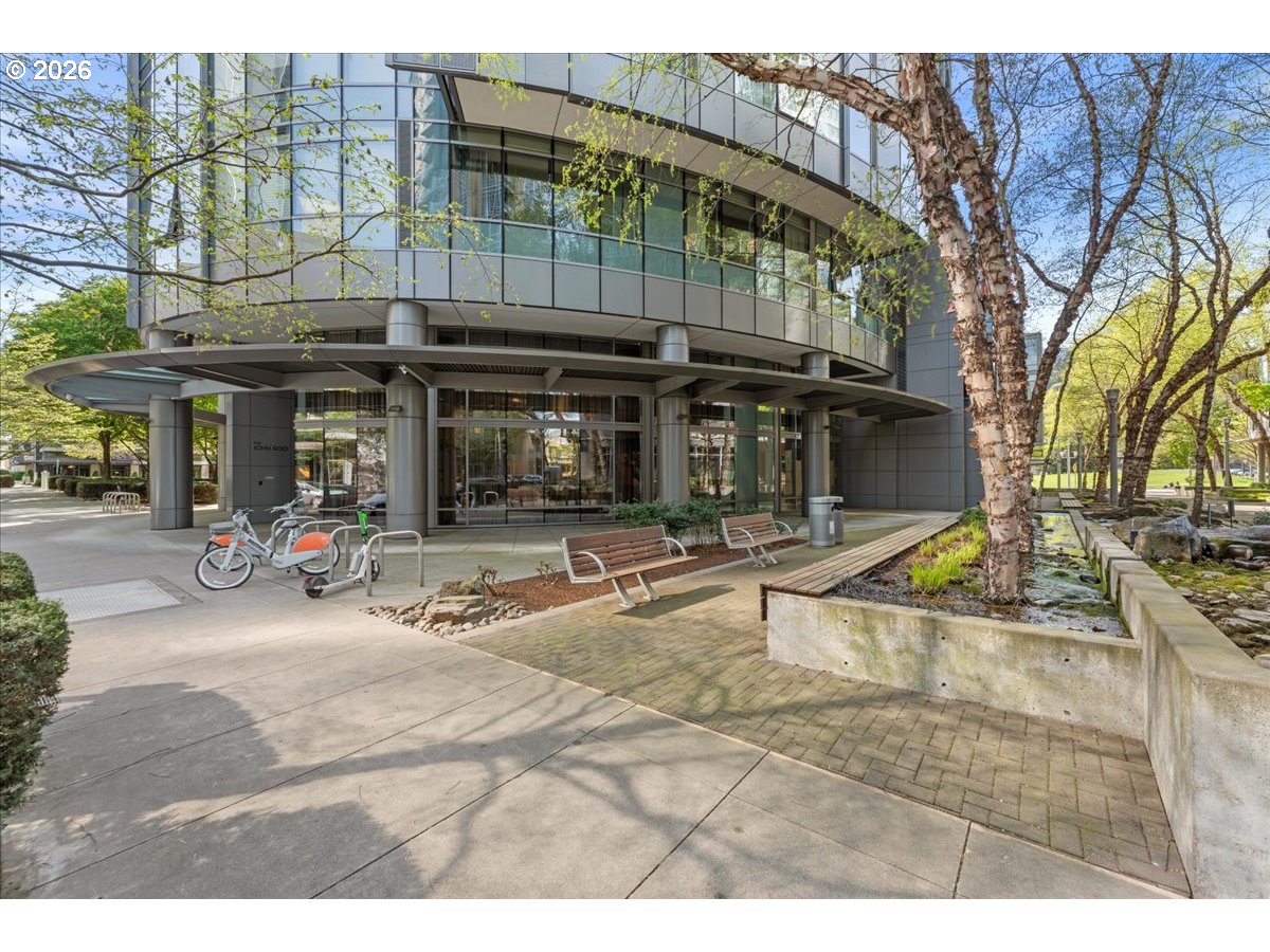 3601 S RIVER PKWY UNIT 812, Portland, OR, 97239