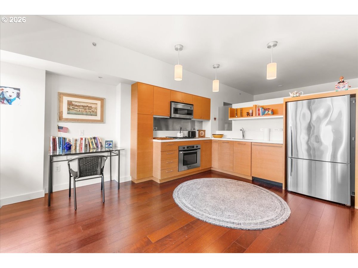3601 S RIVER PKWY UNIT 812, Portland, OR, 97239