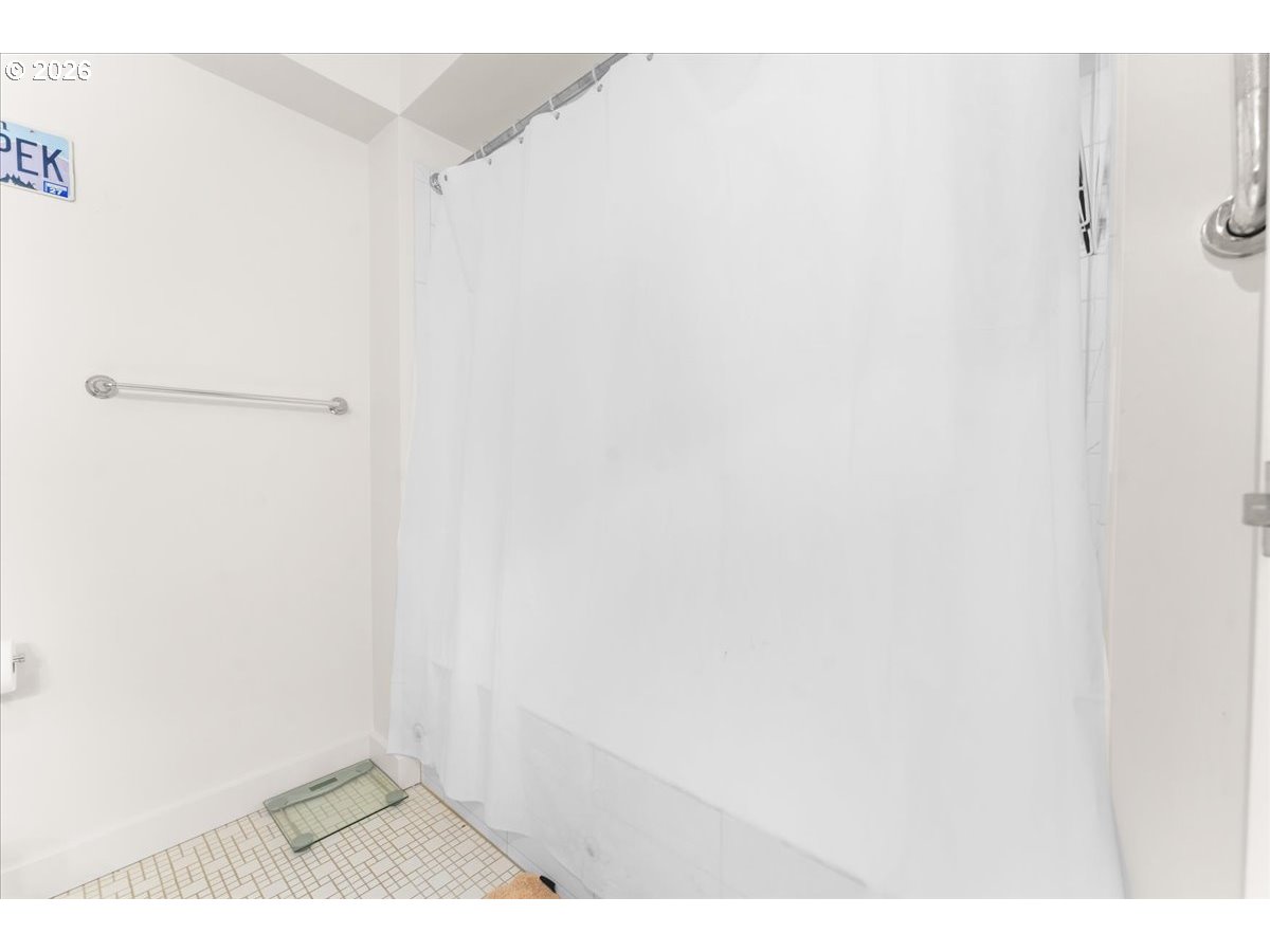 3601 S RIVER PKWY UNIT 812, Portland, OR, 97239
