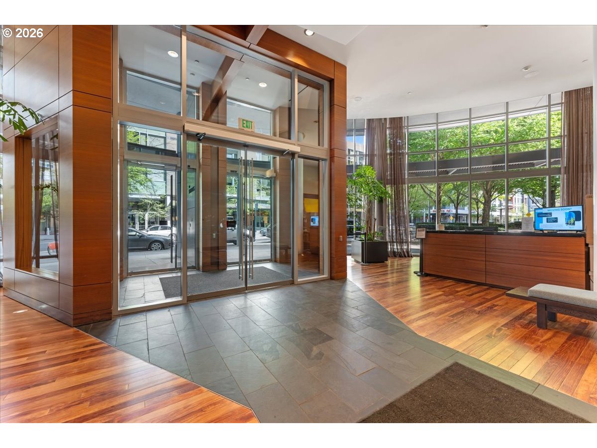 3601 S RIVER PKWY UNIT 812, Portland, OR, 97239