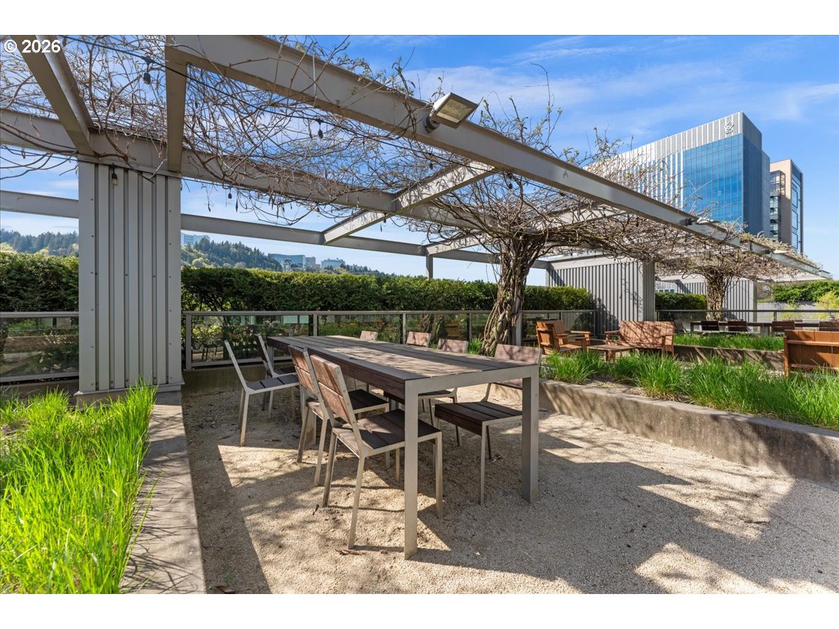 3601 S RIVER PKWY UNIT 812, Portland, OR, 97239