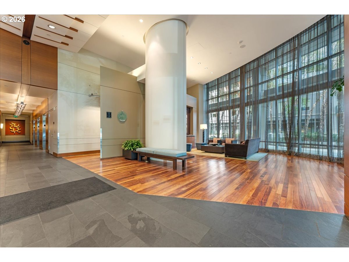 3601 S RIVER PKWY UNIT 812, Portland, OR, 97239