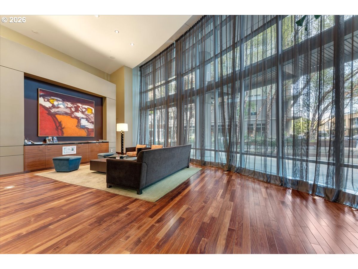 3601 S RIVER PKWY UNIT 812, Portland, OR, 97239
