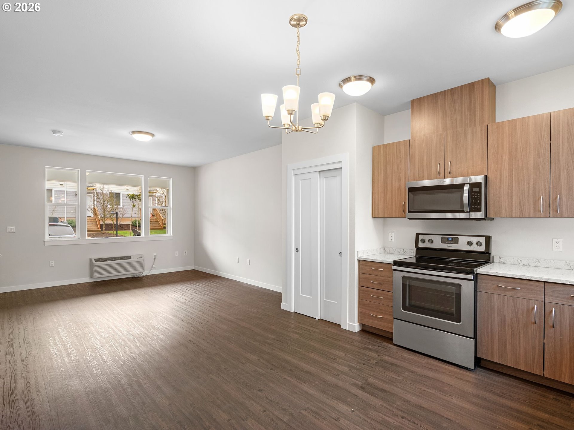 Photo #7: 271773000 Listing: Photo #7