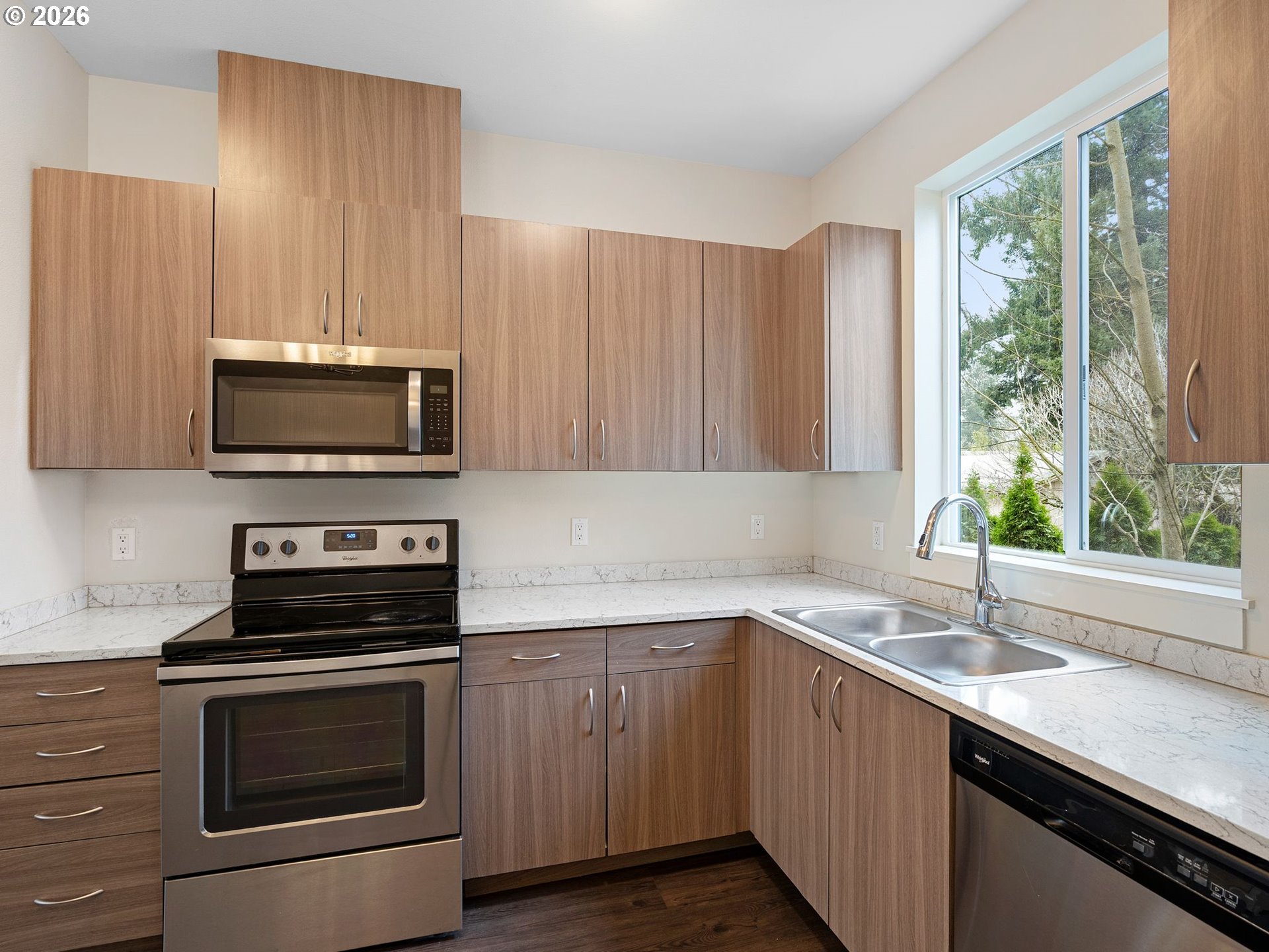 Photo #8: 271773000 Listing: Photo #8