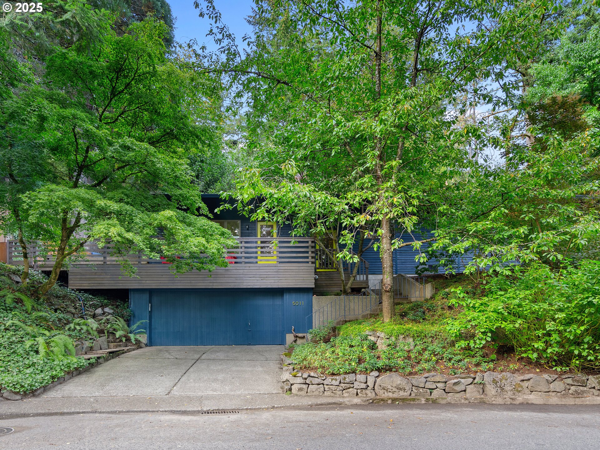 Featured Listings Featured Listings