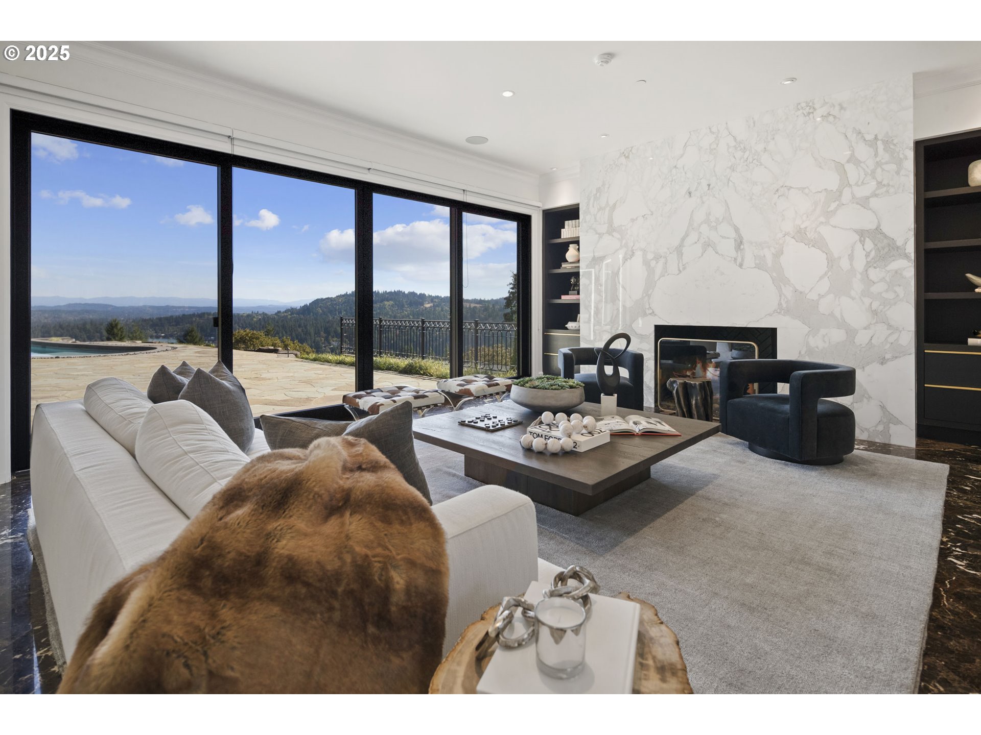 2088 CREST DR, Lake Oswego, OR, 97034