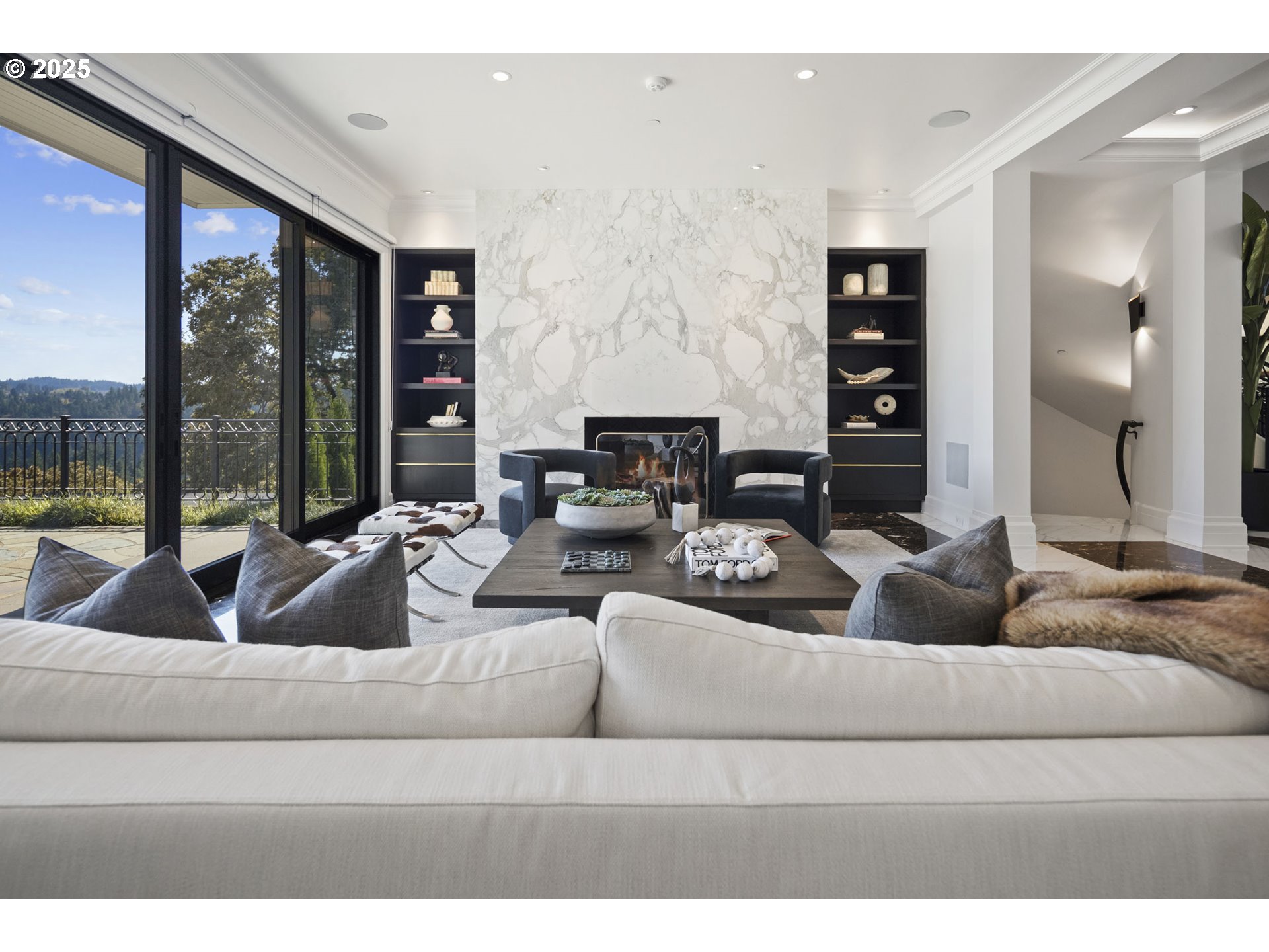 2088 CREST DR, Lake Oswego, OR, 97034