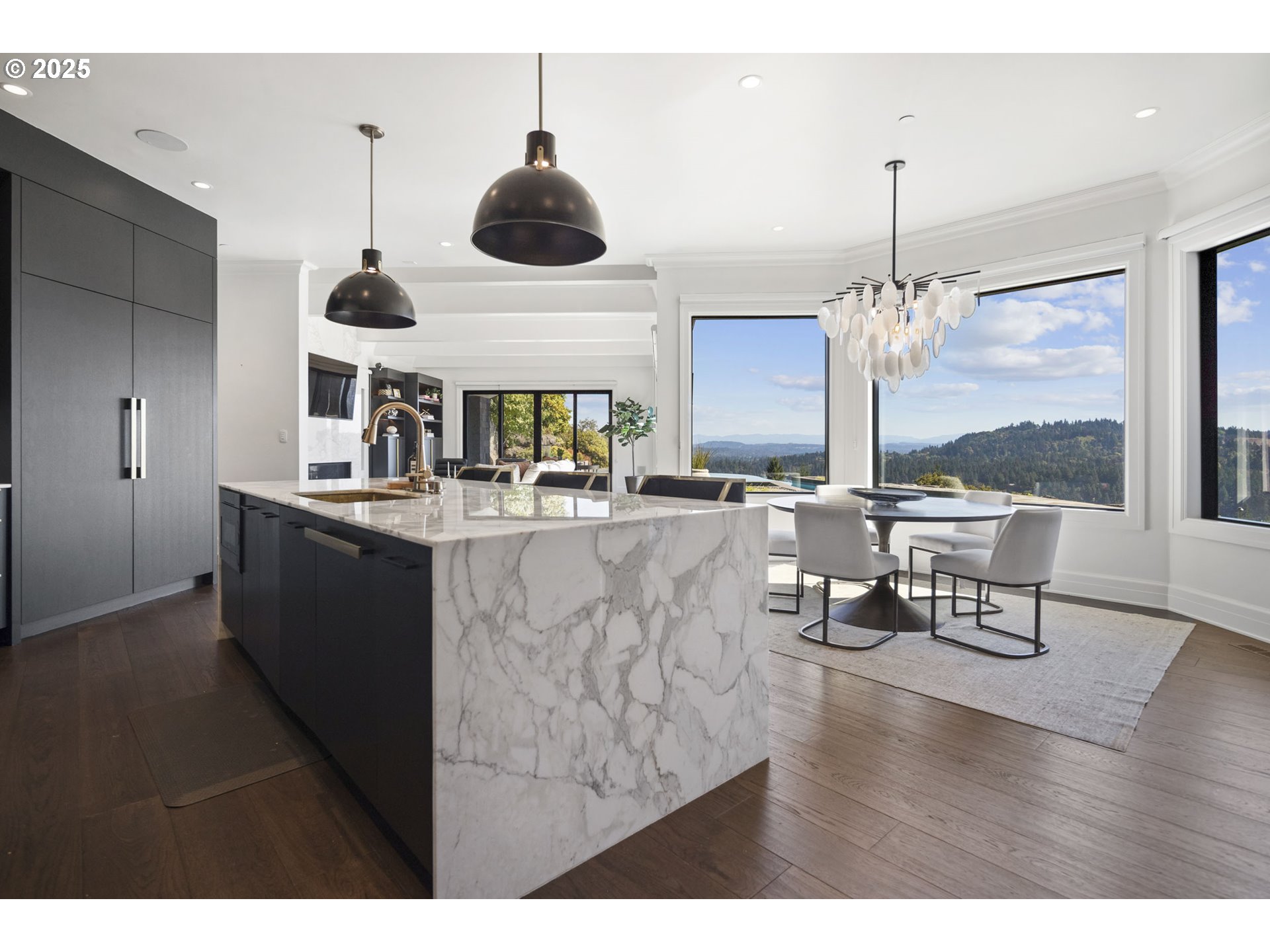 2088 CREST DR, Lake Oswego, OR, 97034