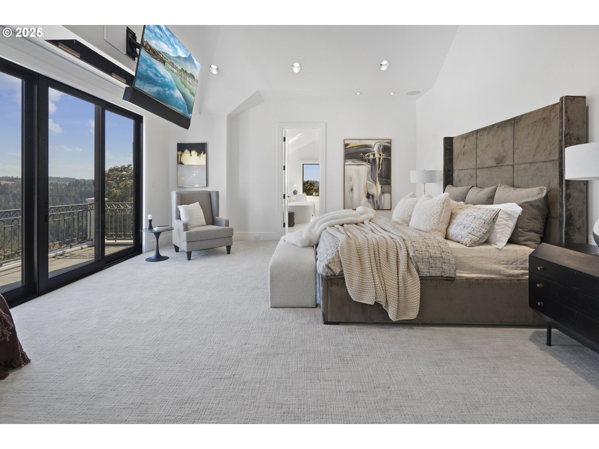 2088 CREST DR, Lake Oswego, OR, 97034