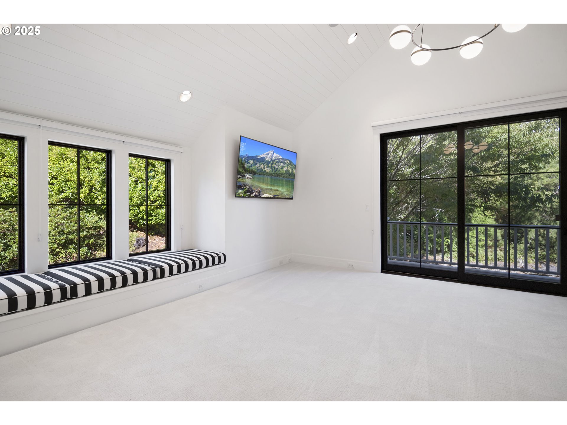 2088 CREST DR, Lake Oswego, OR, 97034