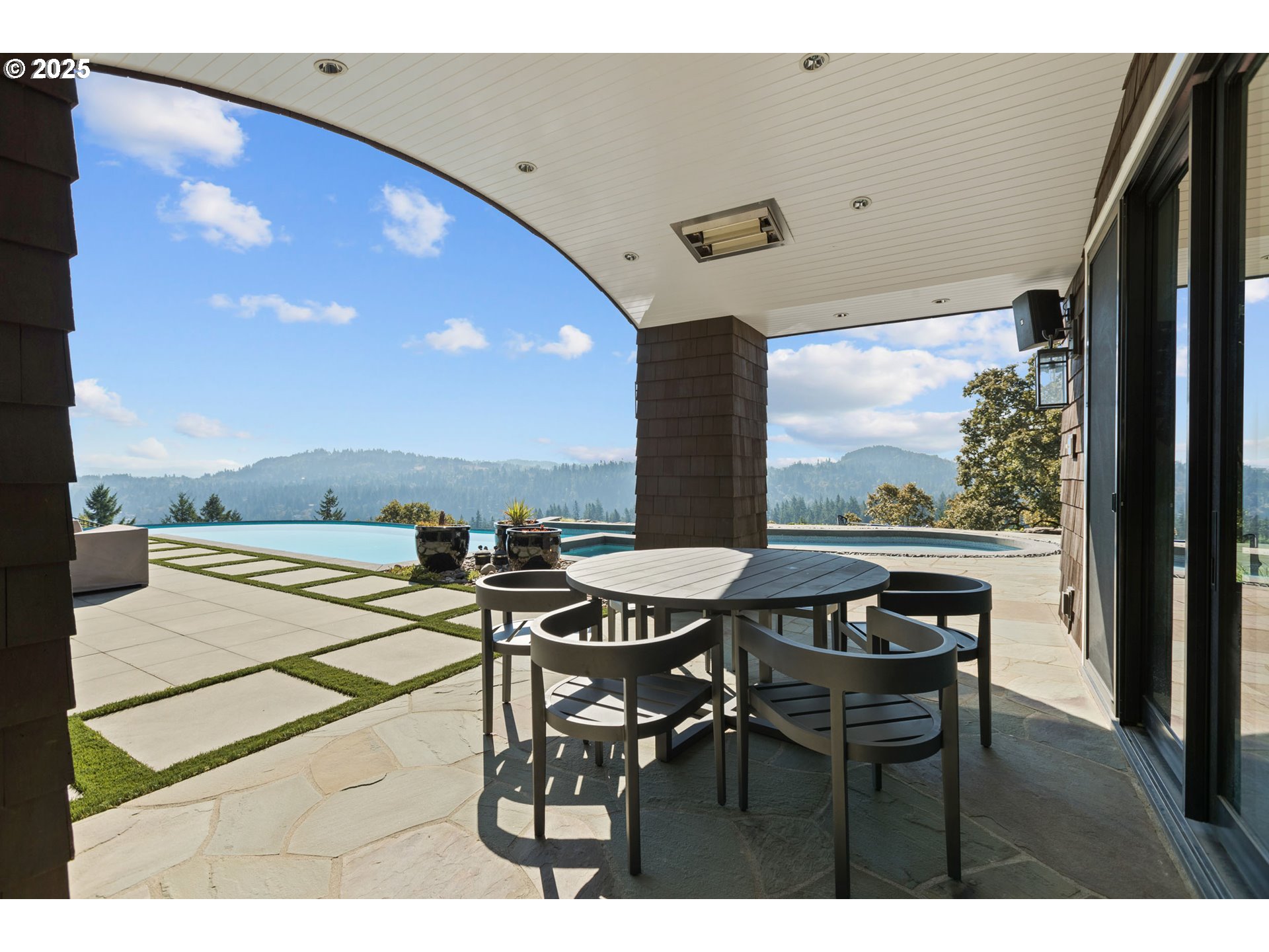 2088 CREST DR, Lake Oswego, OR, 97034