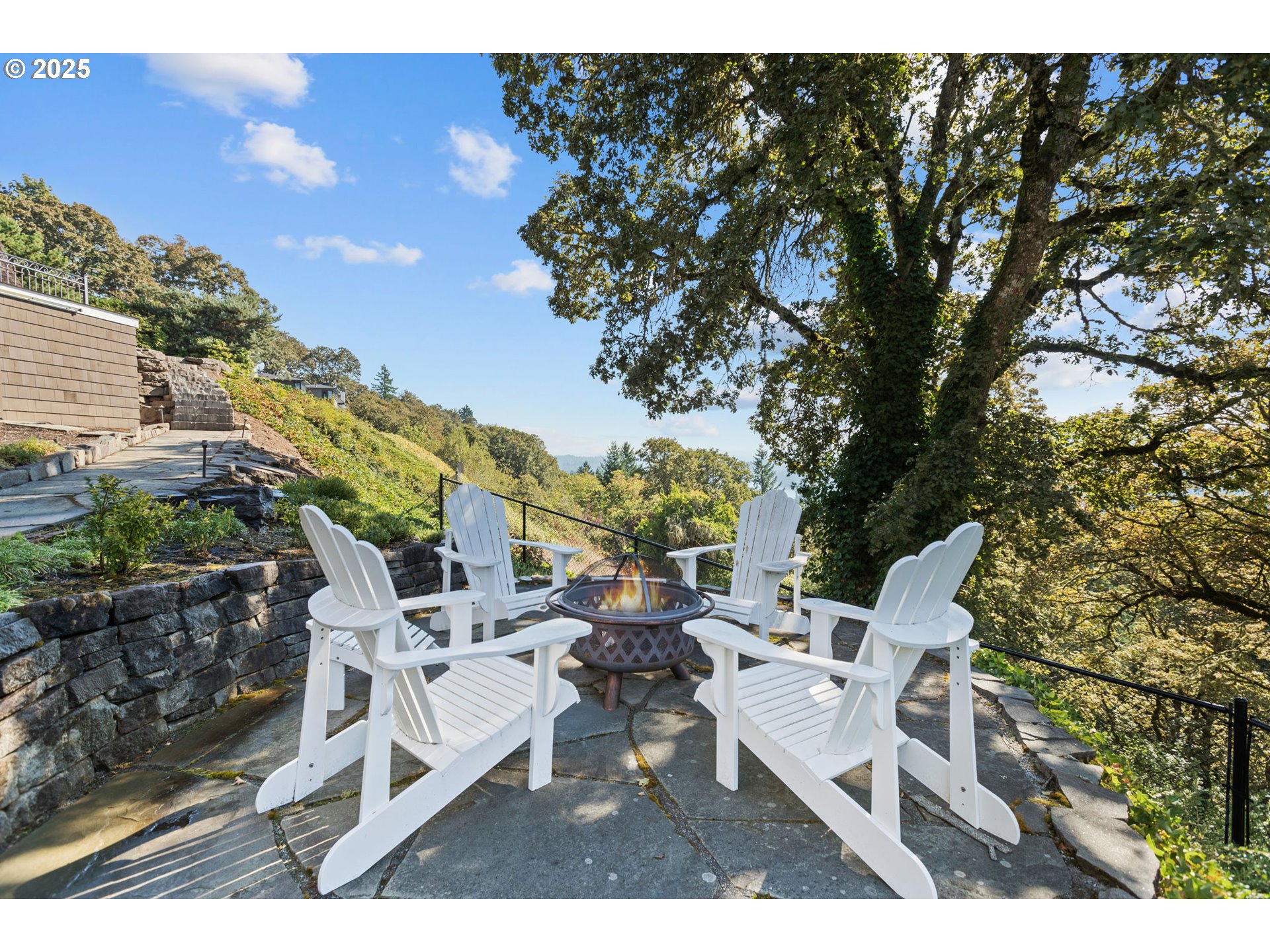 2088 CREST DR, Lake Oswego, OR, 97034