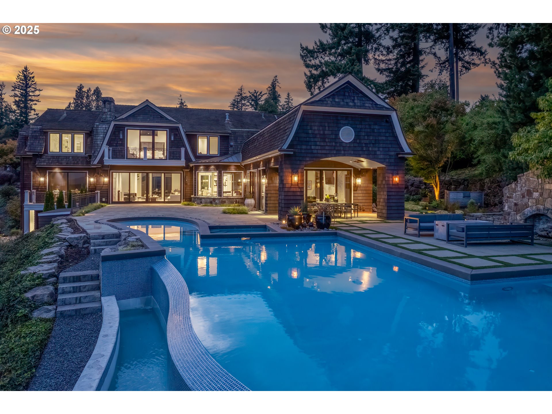 2088 CREST DR, Lake Oswego, OR, 97034