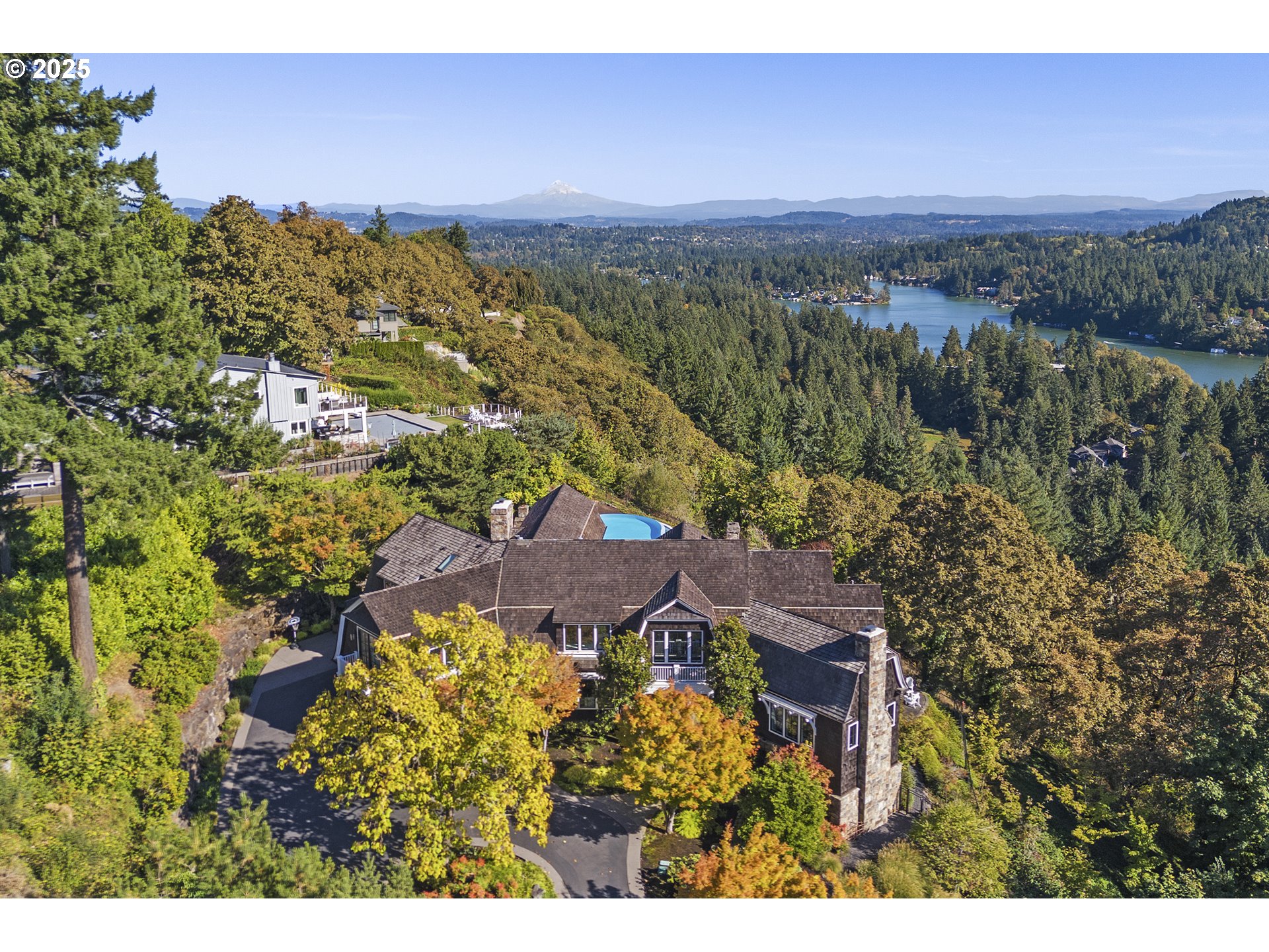 2088 CREST DR, Lake Oswego, OR, 97034