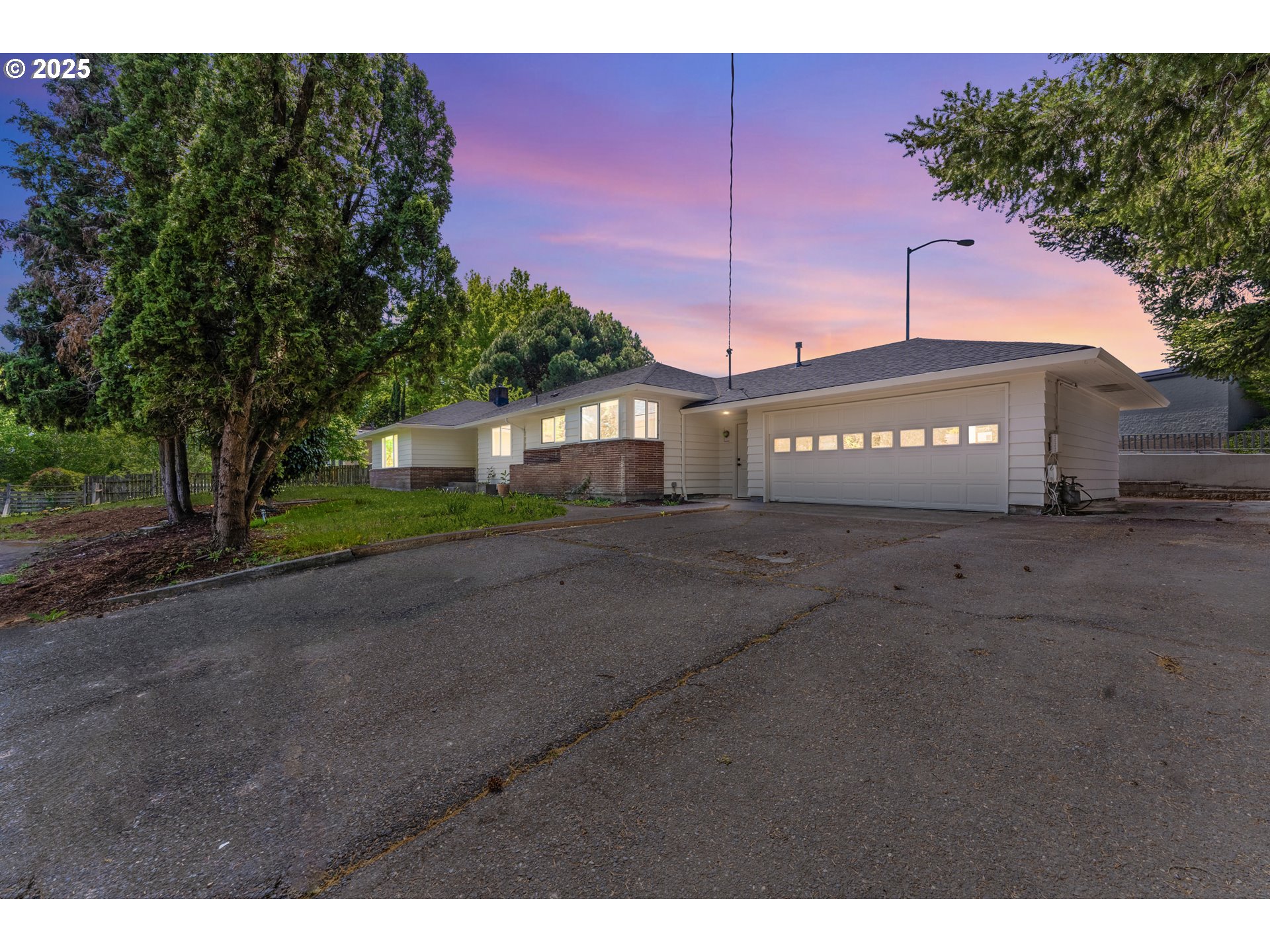 Find your place at this charming mid-century home w/3 beds & 2 fully updated baths on a spacious 0.43-acre lot. Nestled in Beaverton’s Five Oaks–Triple Creek neighborhood, this 2,082 sq ft single-level home features new flooring, fresh paint, a cozy wood-burning fireplace, and an inviting layout. This home features abundant natural lighting throughout & a spacious kitchen area! The large backyard is perfect for entertaining or relaxing. Conveniently located near top-rated schools, parks, and shopping w/ easy highway access.