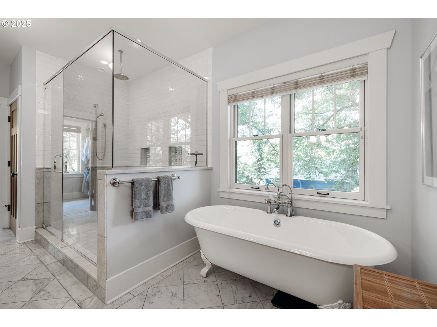 12624 SW 22ND AVE, Lake Oswego, OR, 97034