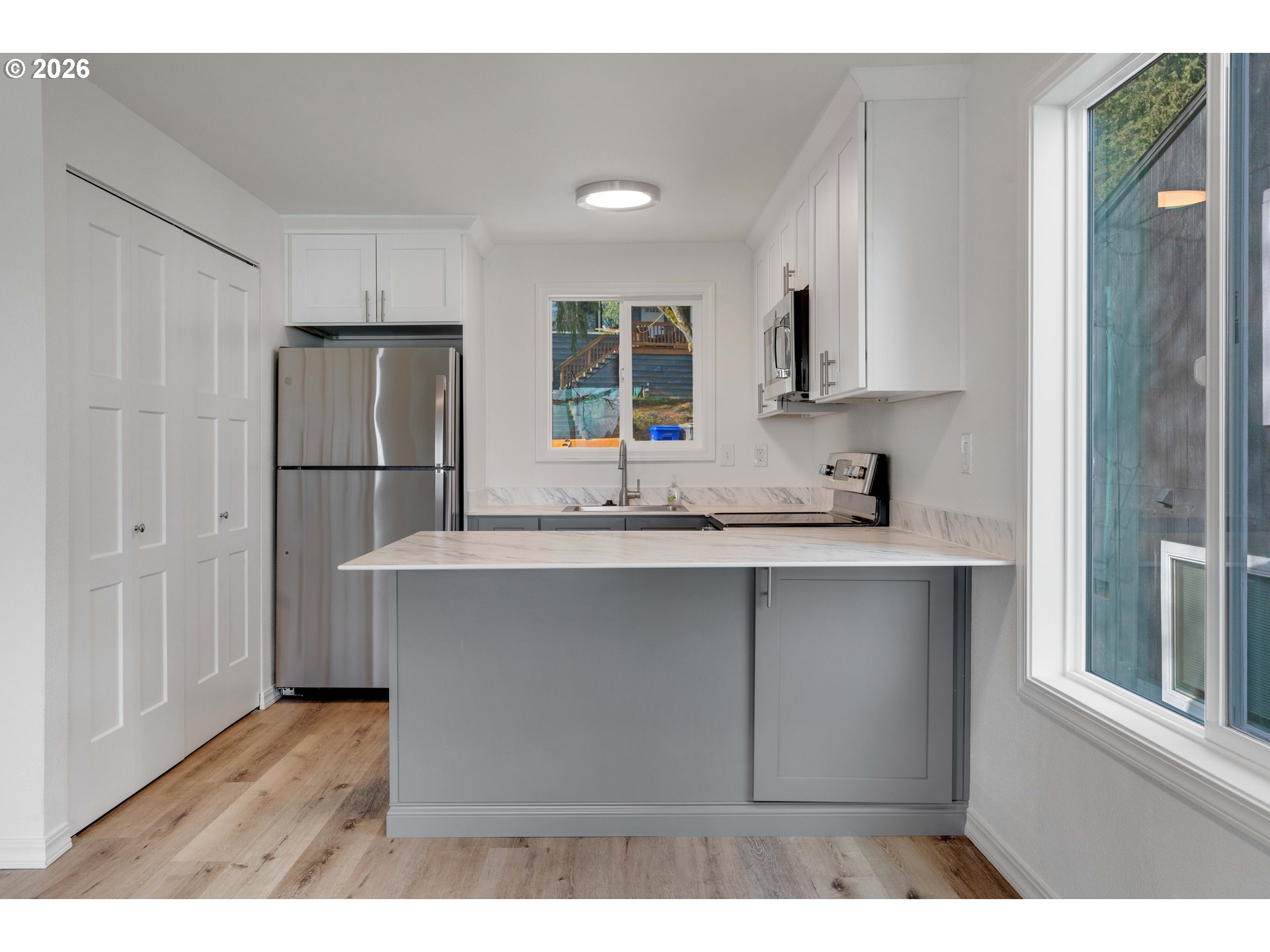 9442/9446 NW ROSEWAY AVE, Portland, OR, 97231