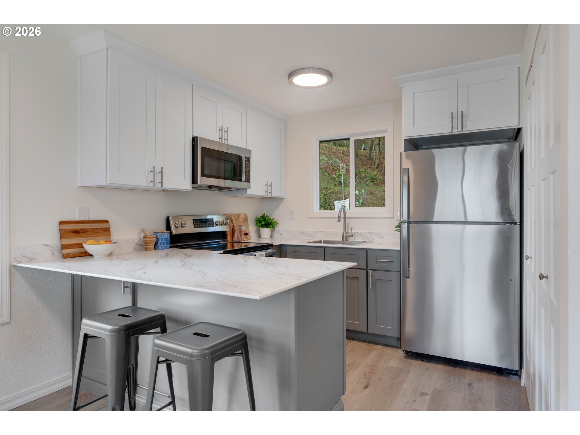 9442/9446 NW ROSEWAY AVE, Portland, OR, 97231