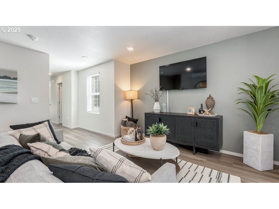 6124 SE 16th ST, Gresham, OR, 97080