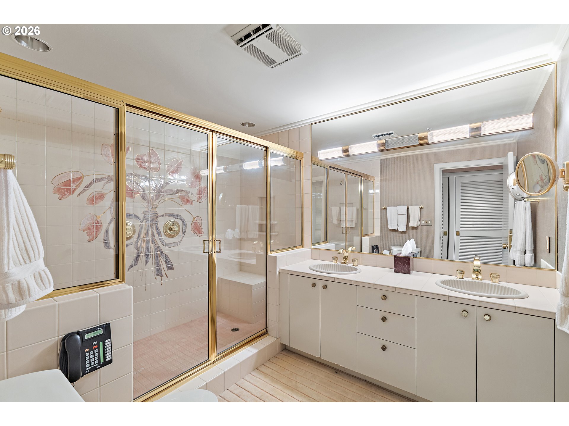 Photo #19: 275494603 Listing: Photo #19