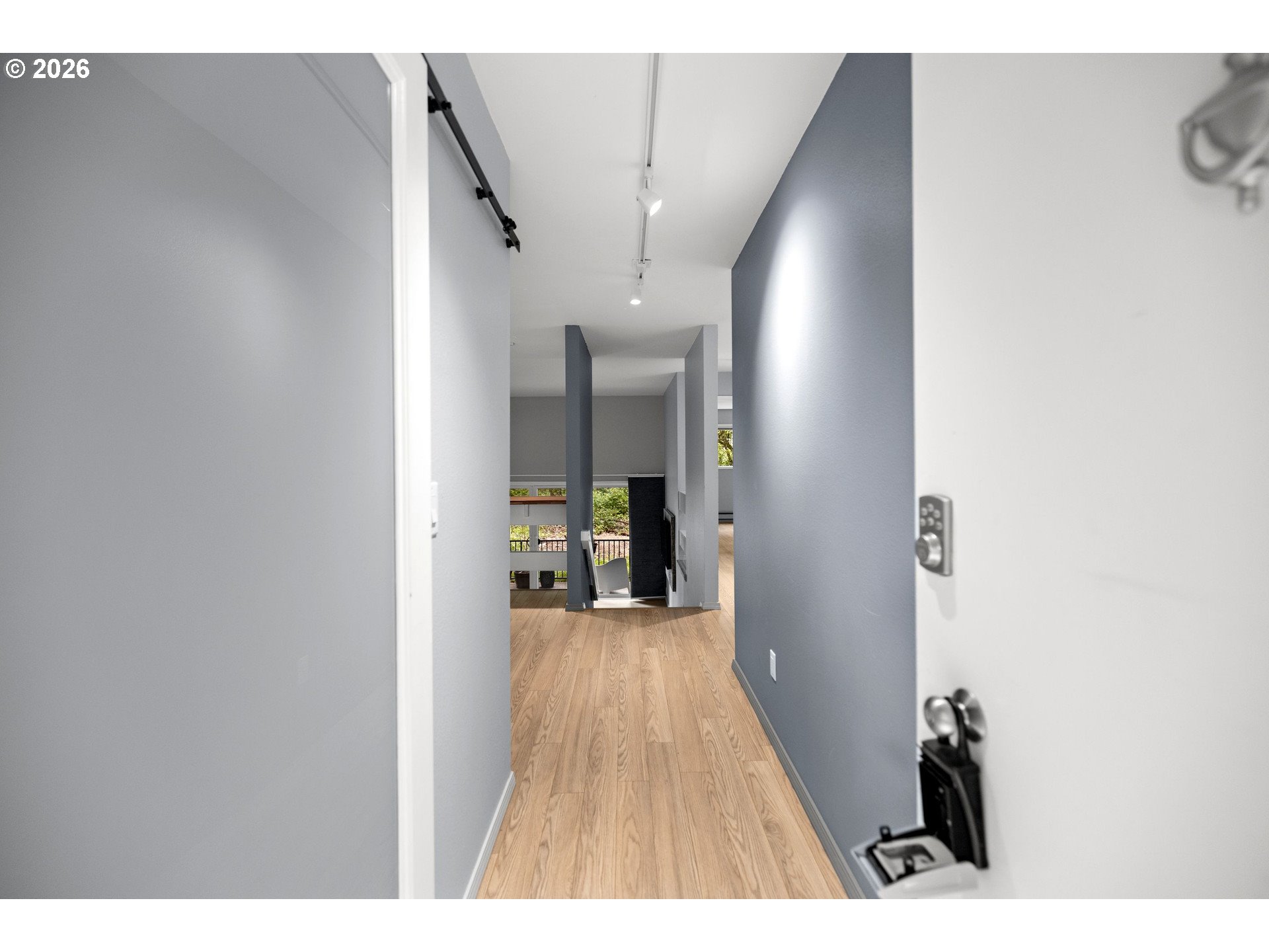 Photo #10: 276443597 Listing: Photo #10