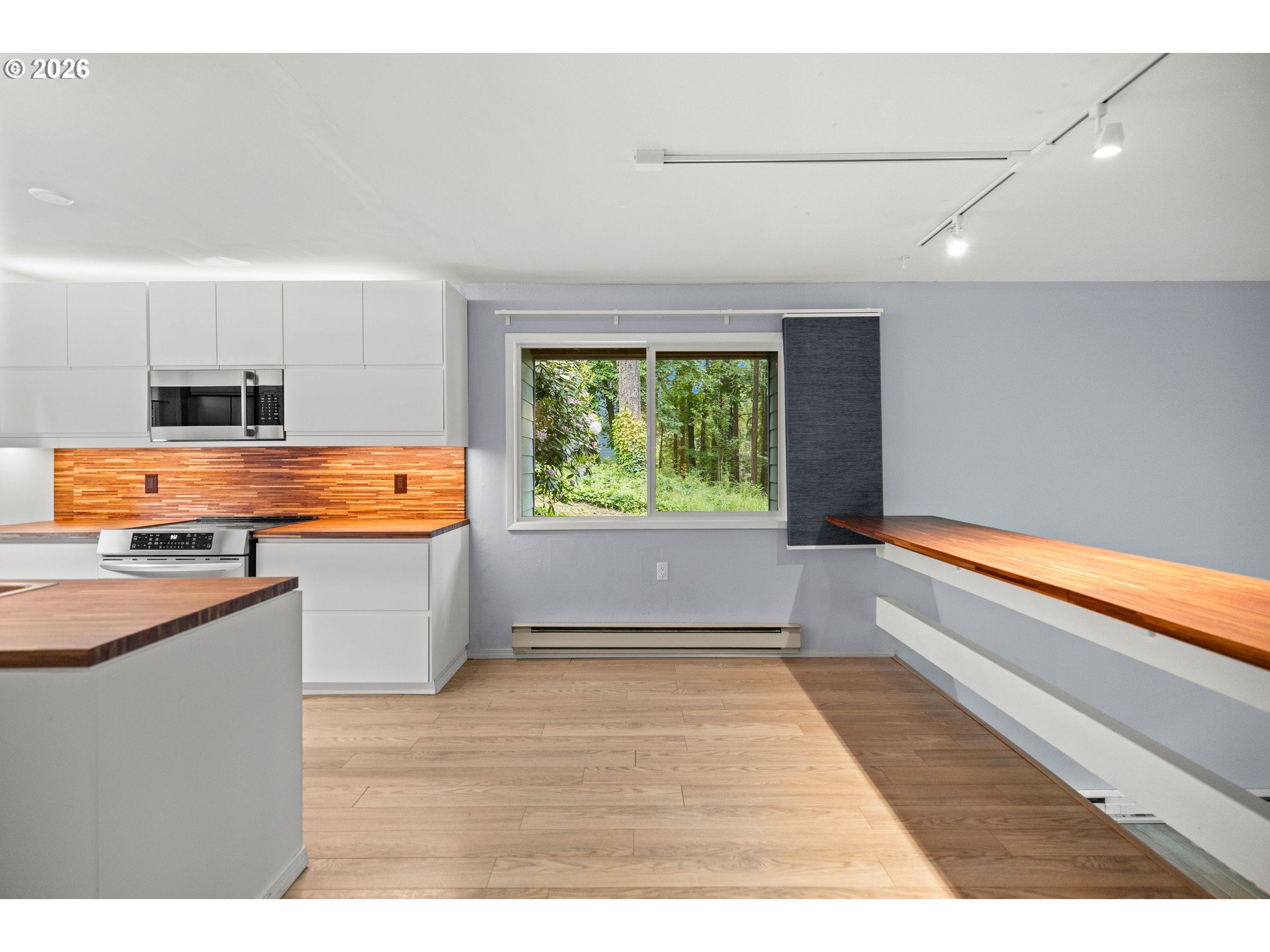 Photo #12: 276443597 Listing: Photo #12