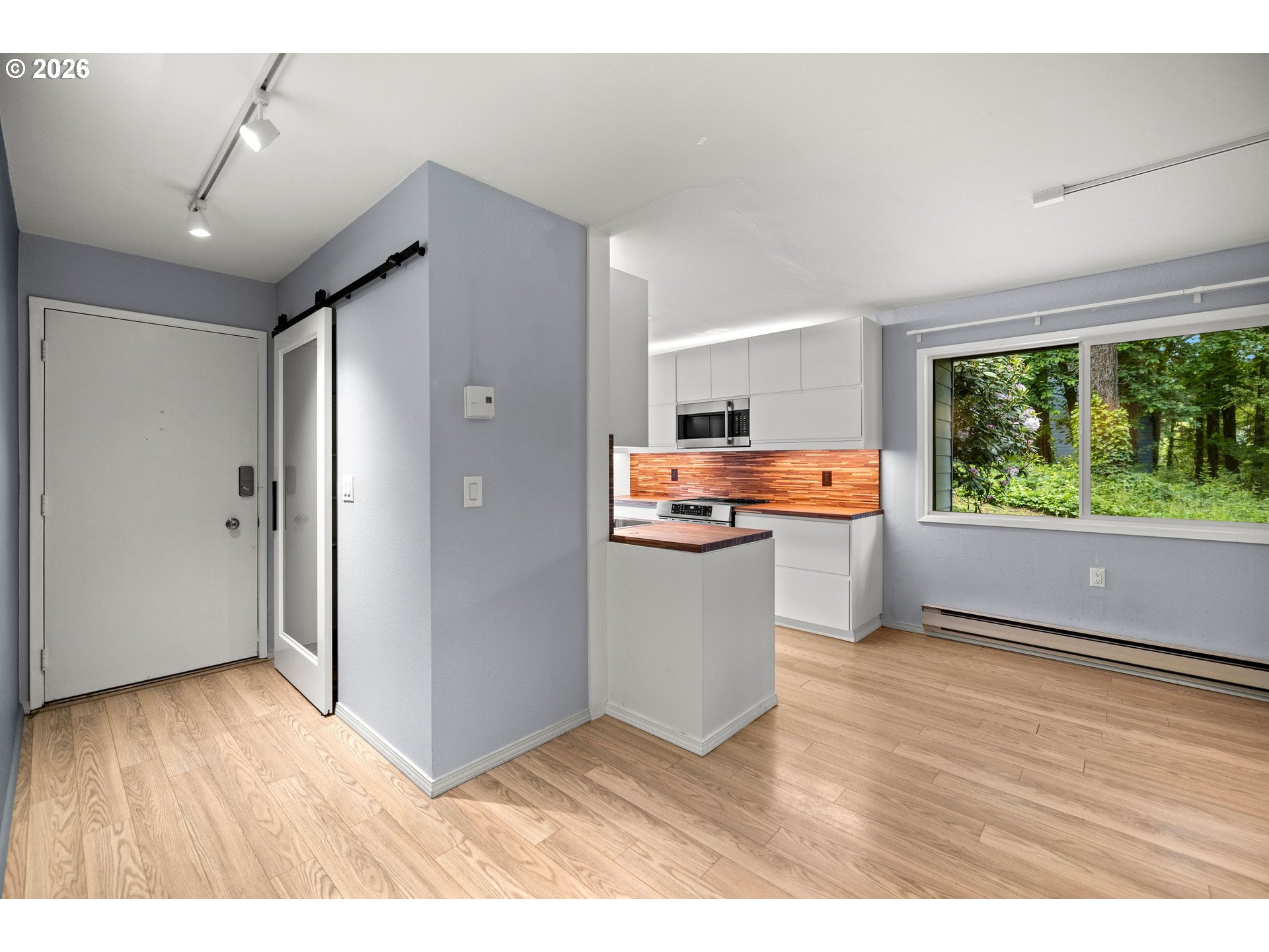 Photo #13: 276443597 Listing: Photo #13