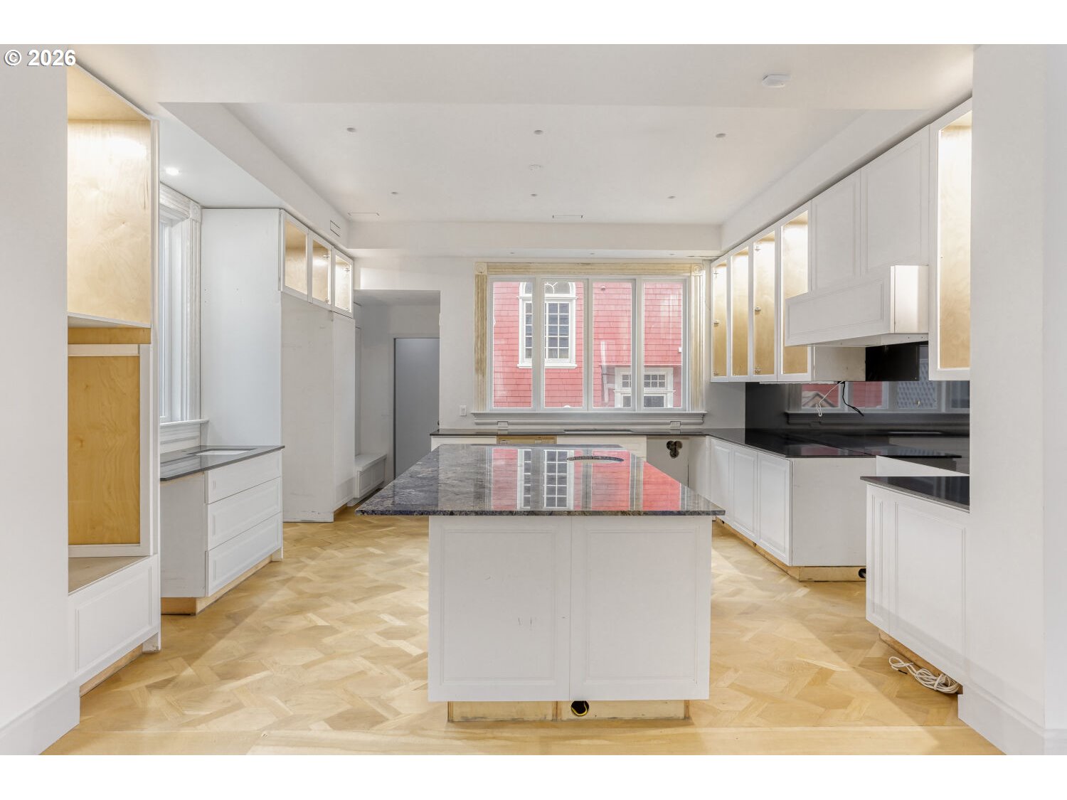 2377 NW KEARNEY ST, Portland, OR, 97210