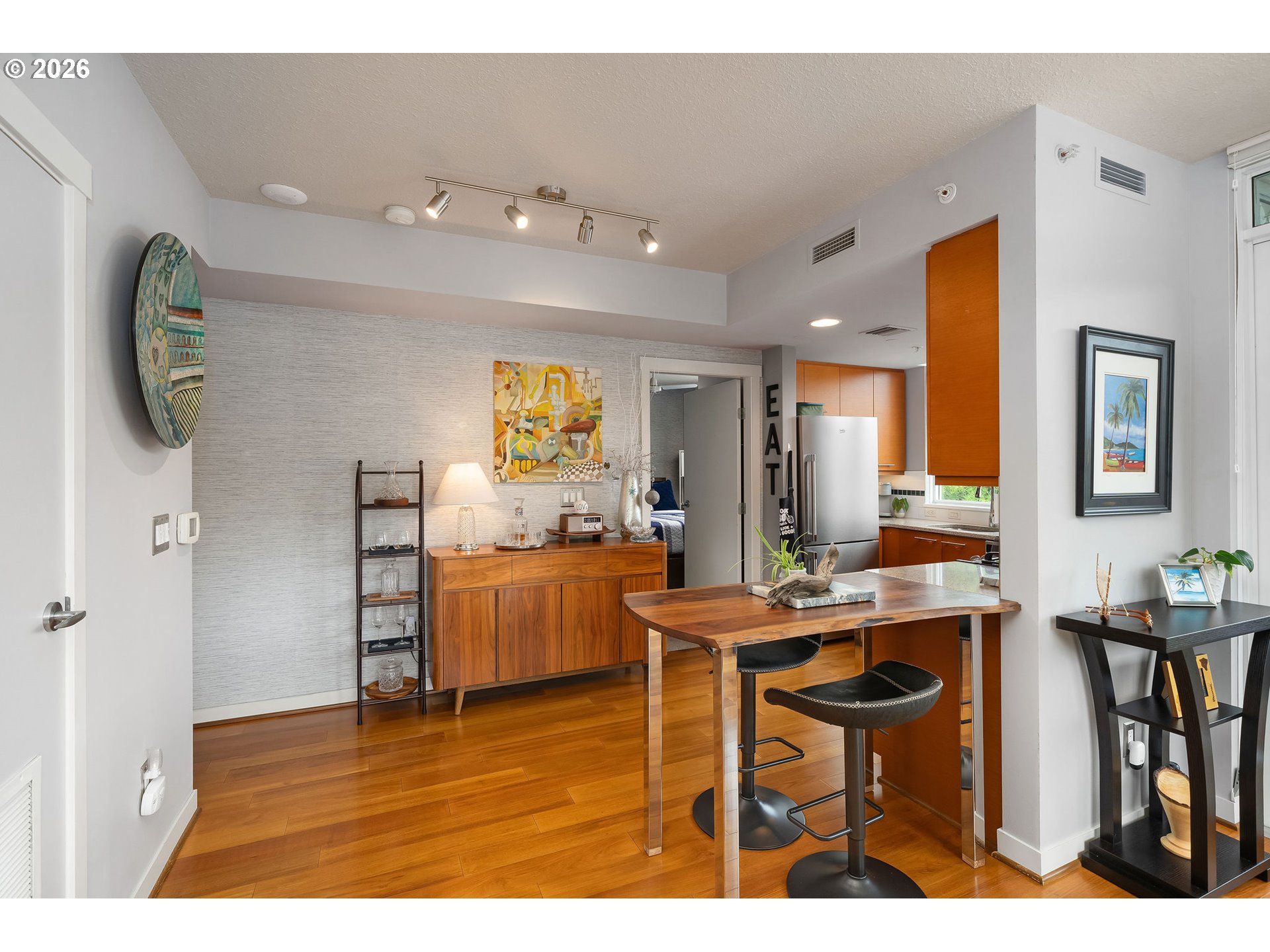 Photo #19: 276667948 Listing: Photo #19