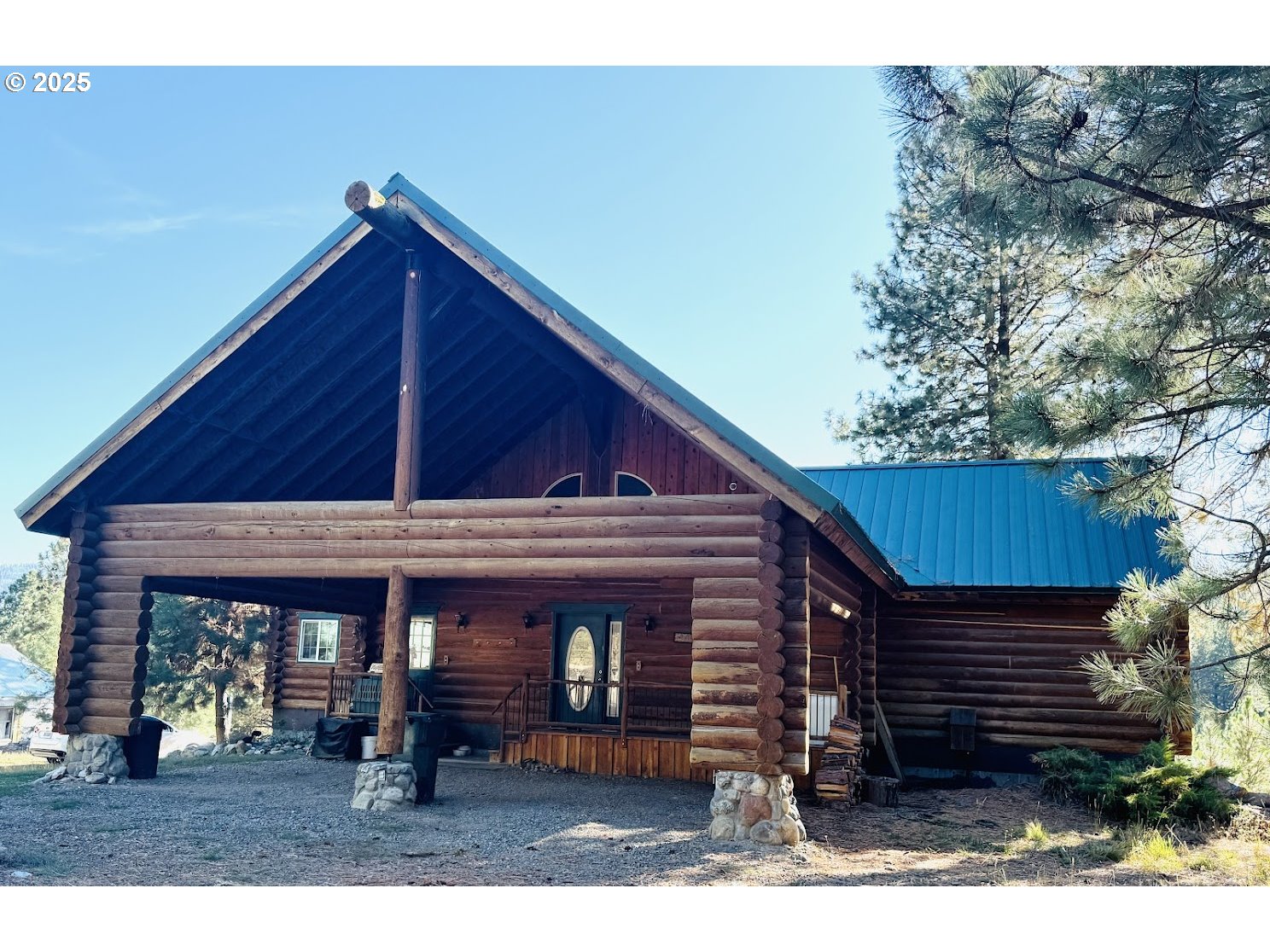 929 OLD COUNTY RD, Brookings, OR, 97415