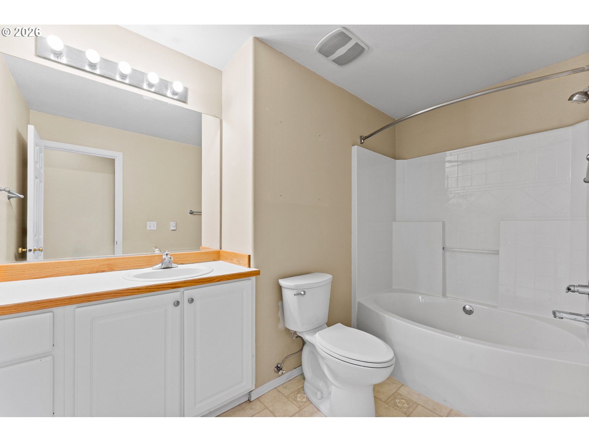 Photo #18: 277822882 Listing: Photo #18