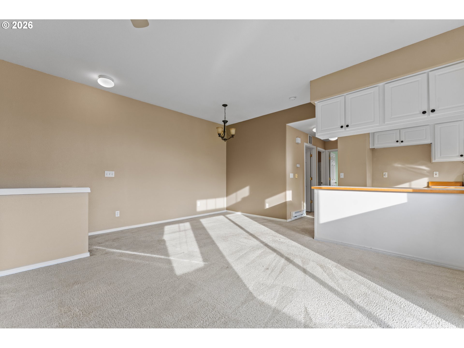 Photo #6: 277822882 Listing: Photo #6