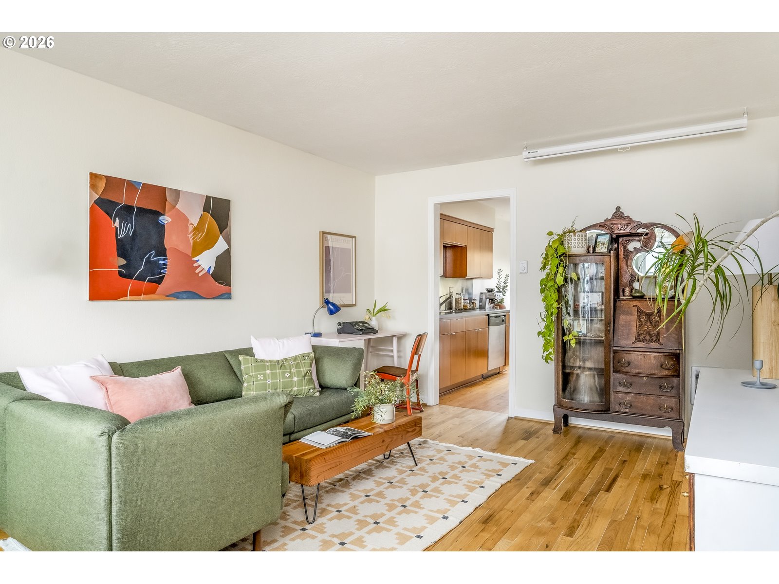 Photo #3: 278890897 Listing: Photo #3