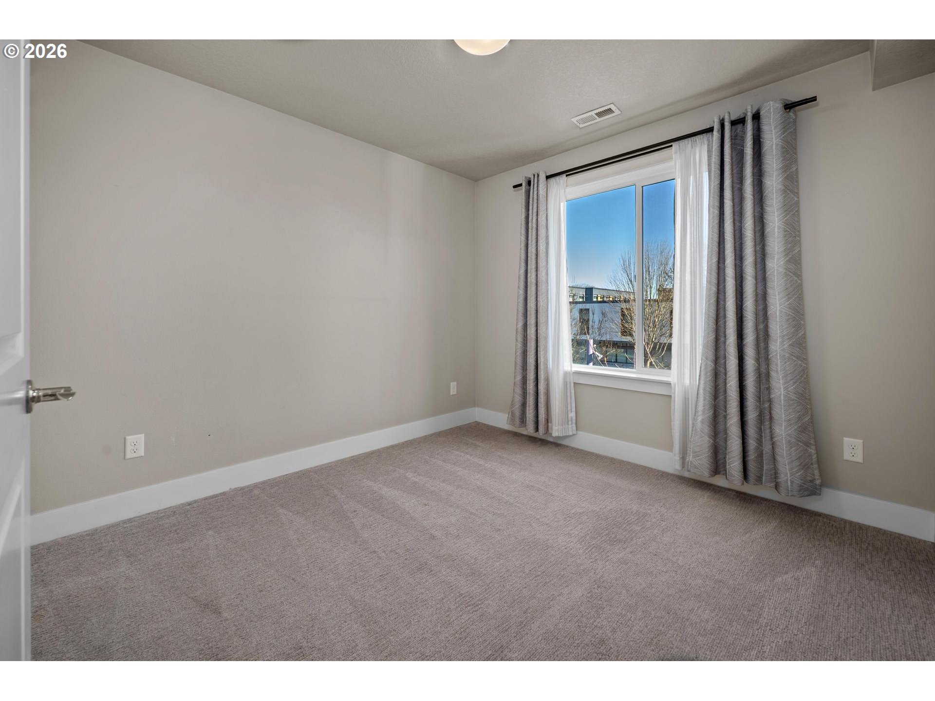 Photo #27: 280483043 Listing: Photo #27