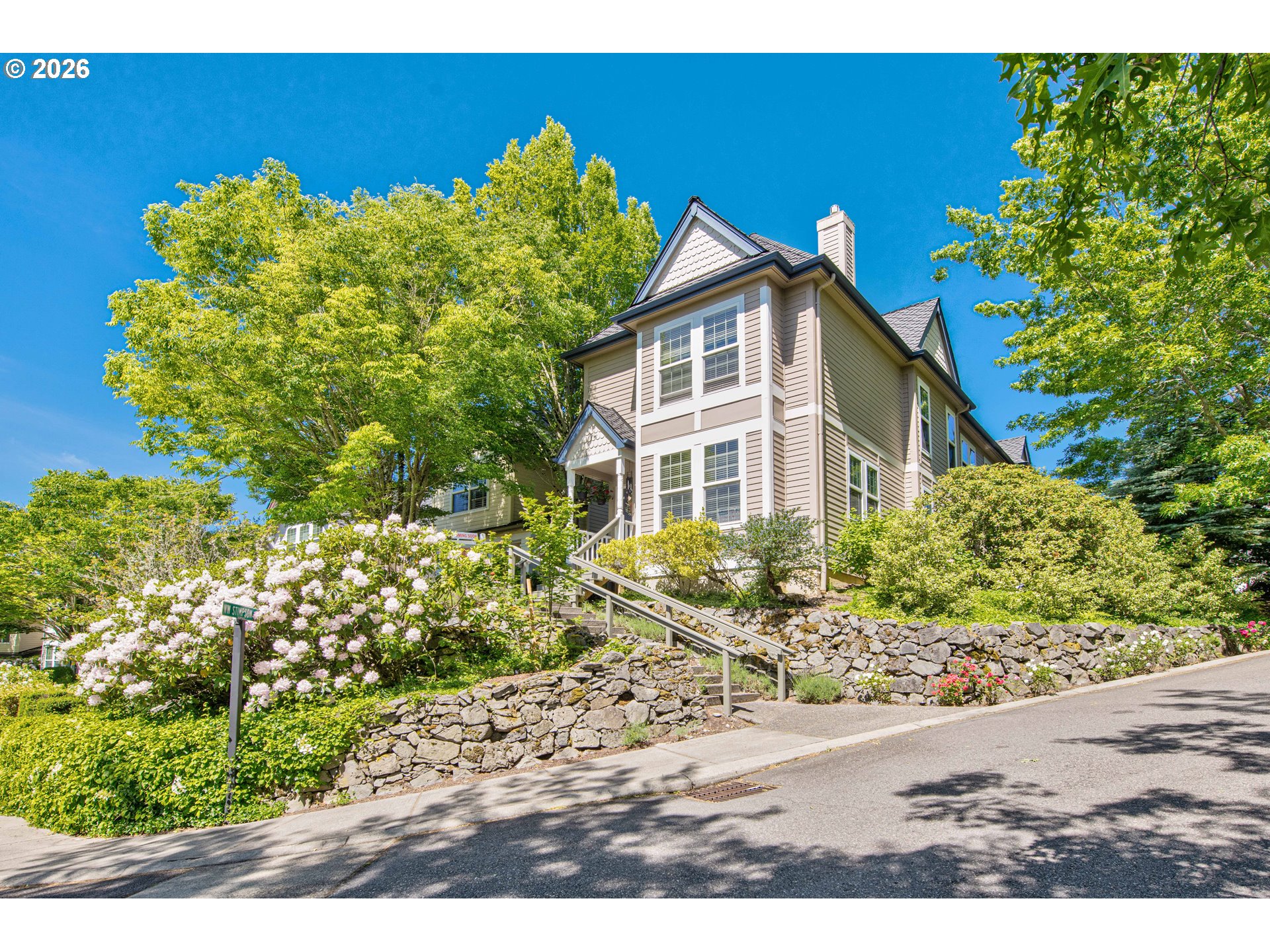 Photo #6: 280692798 Listing: Photo #6