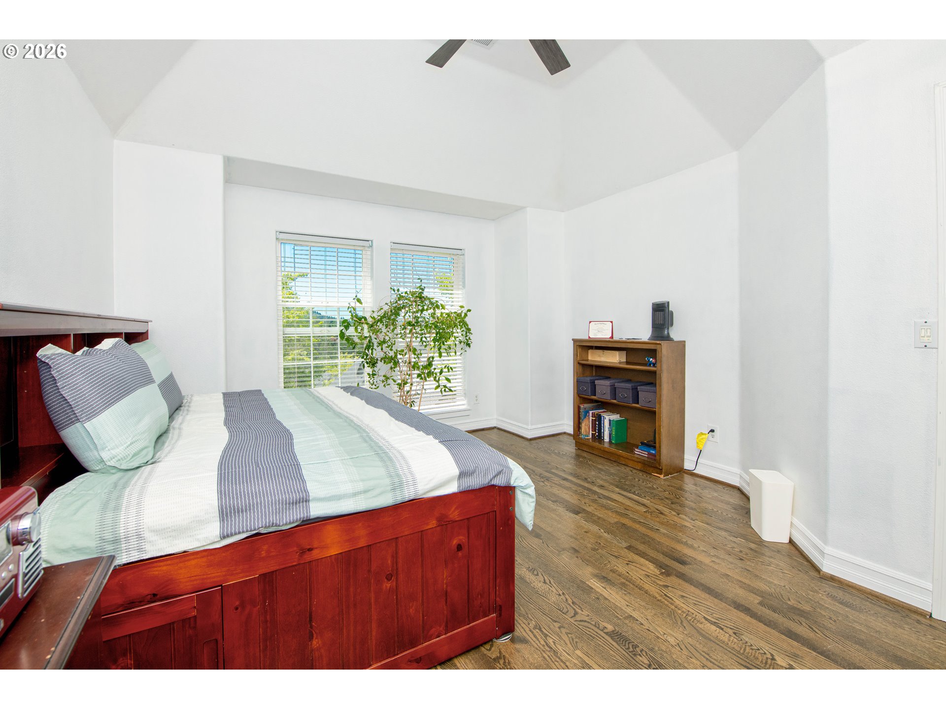 Photo #3: 280692798 Listing: Photo #3