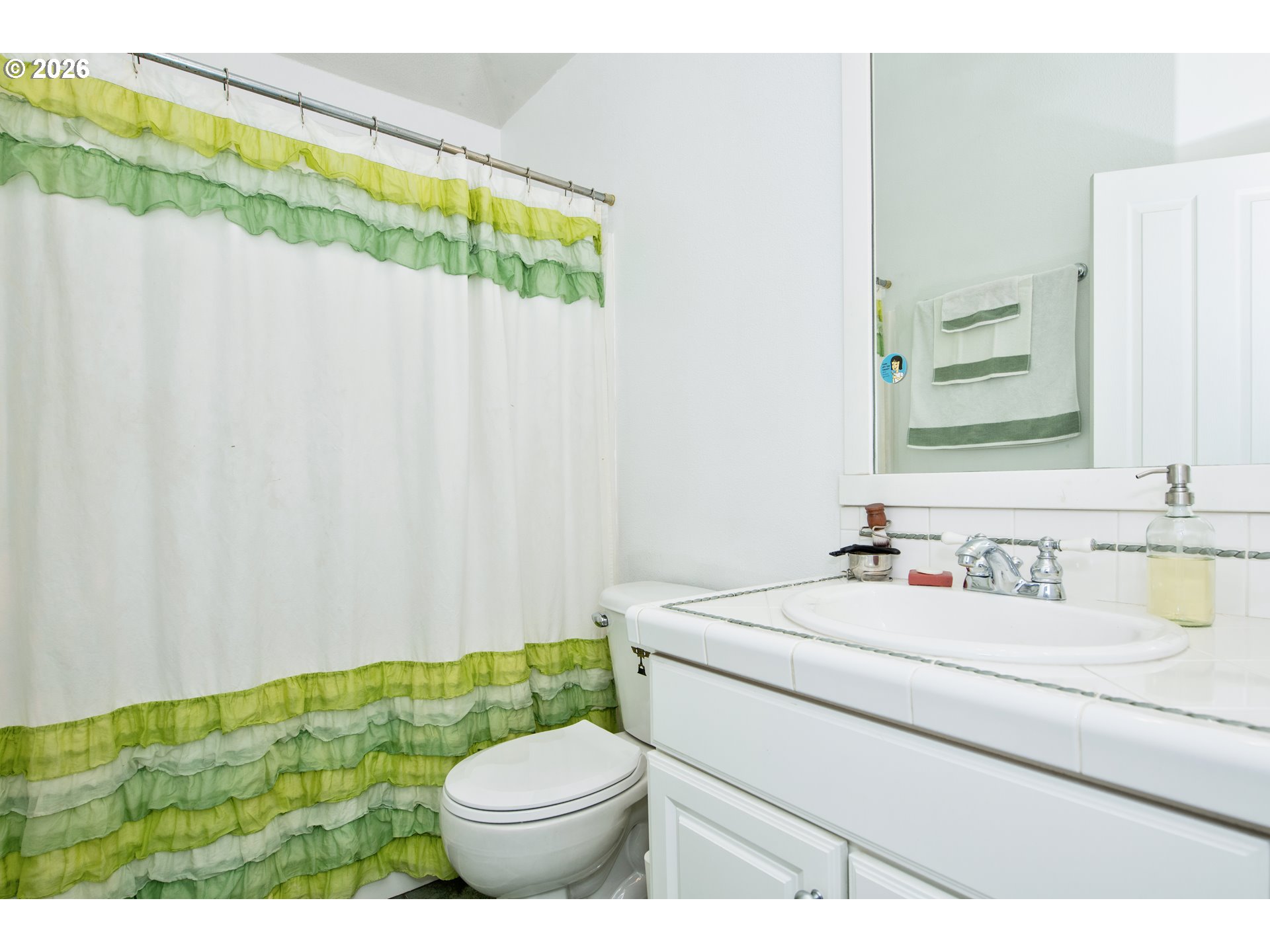 Photo #4: 280692798 Listing: Photo #4