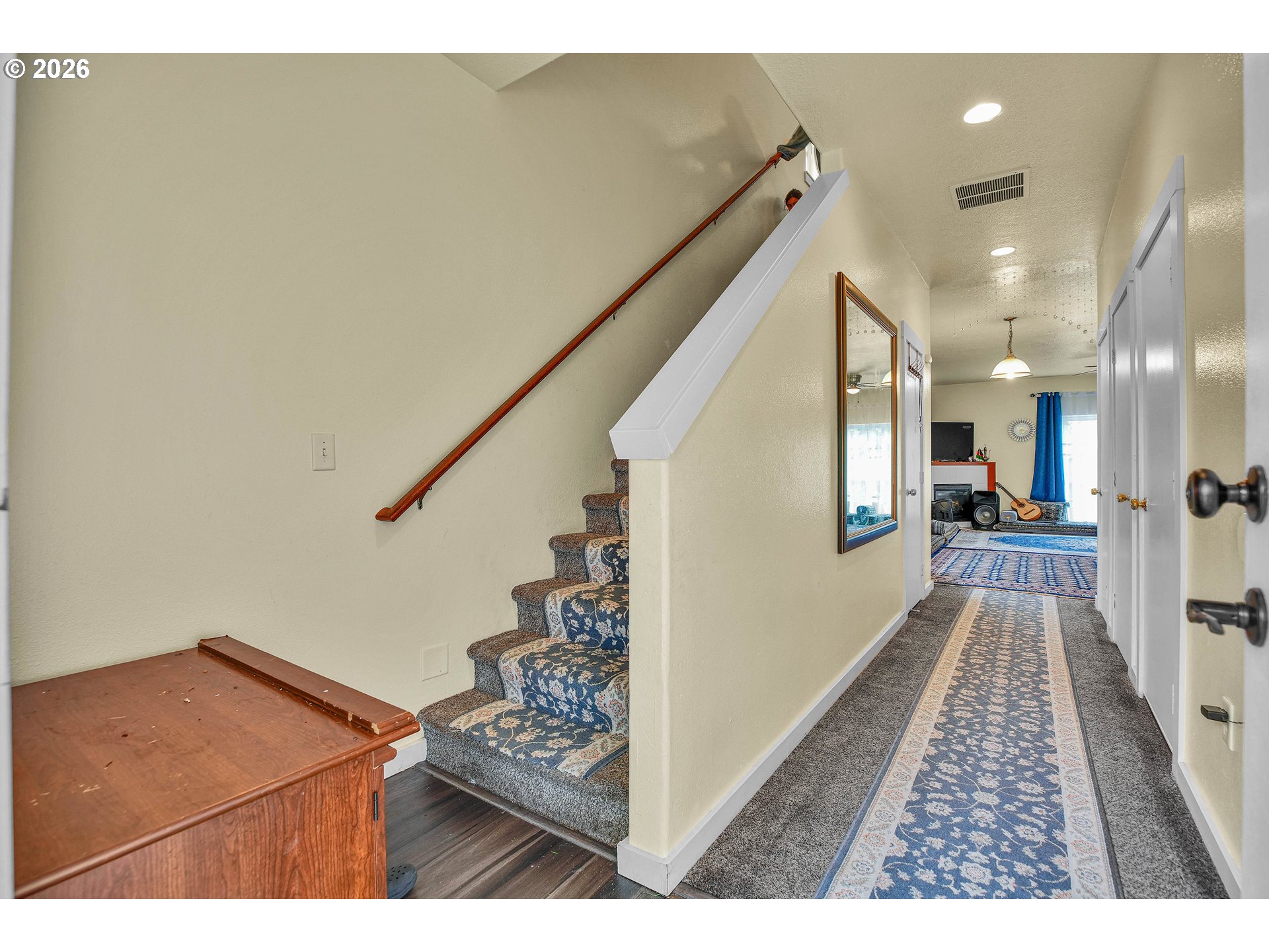 Photo #4: 280980053 Listing: Photo #4