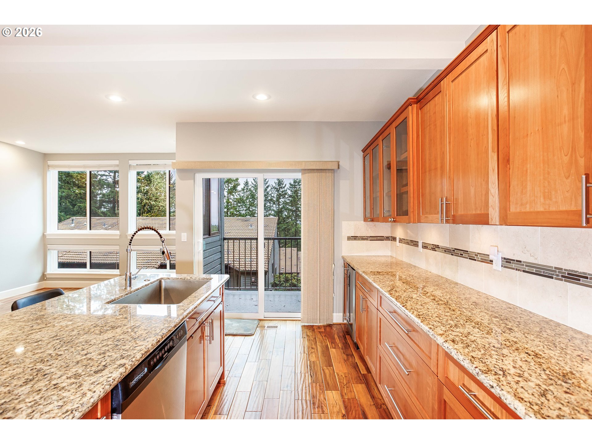 Photo #9: 283173911 Listing: Photo #9