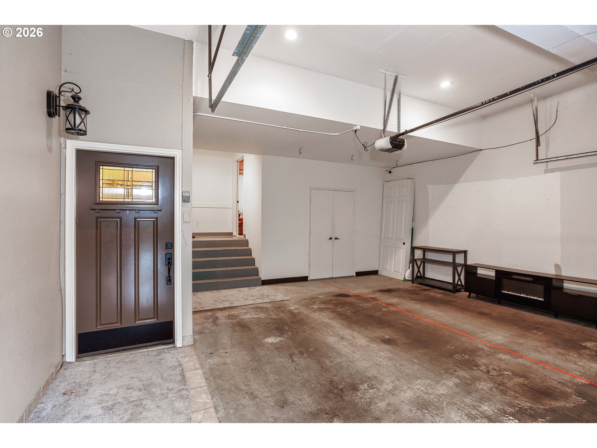 Photo #2: 283173911 Listing: Photo #2