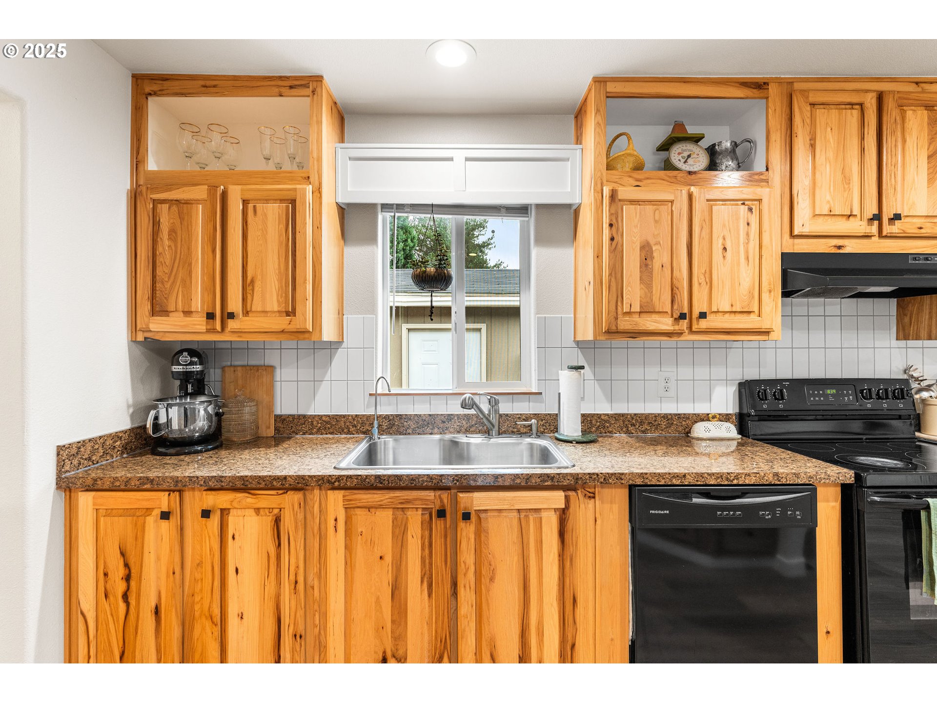 52 VEYS DR, Kelso, WA, 98626