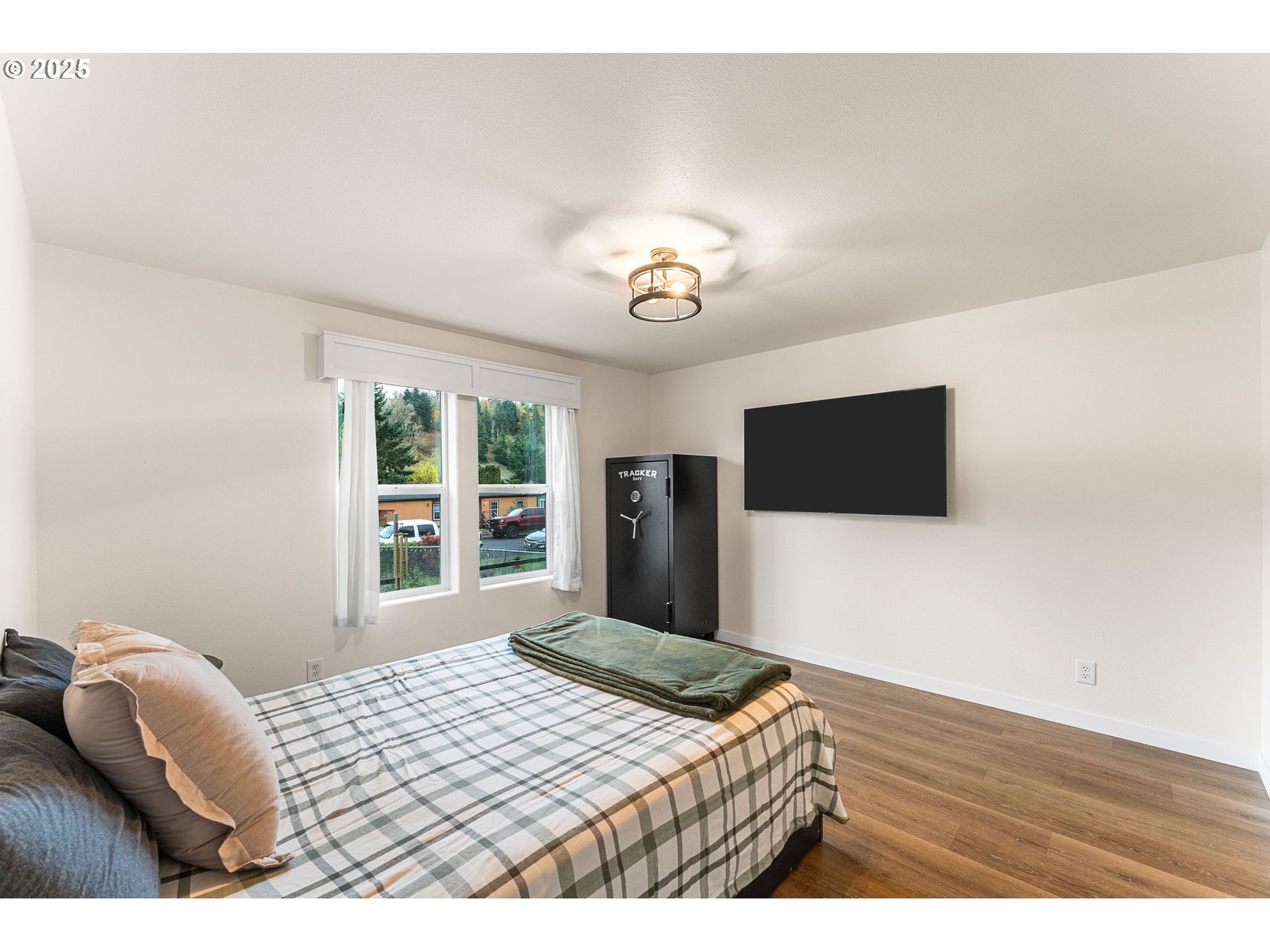 52 VEYS DR, Kelso, WA, 98626