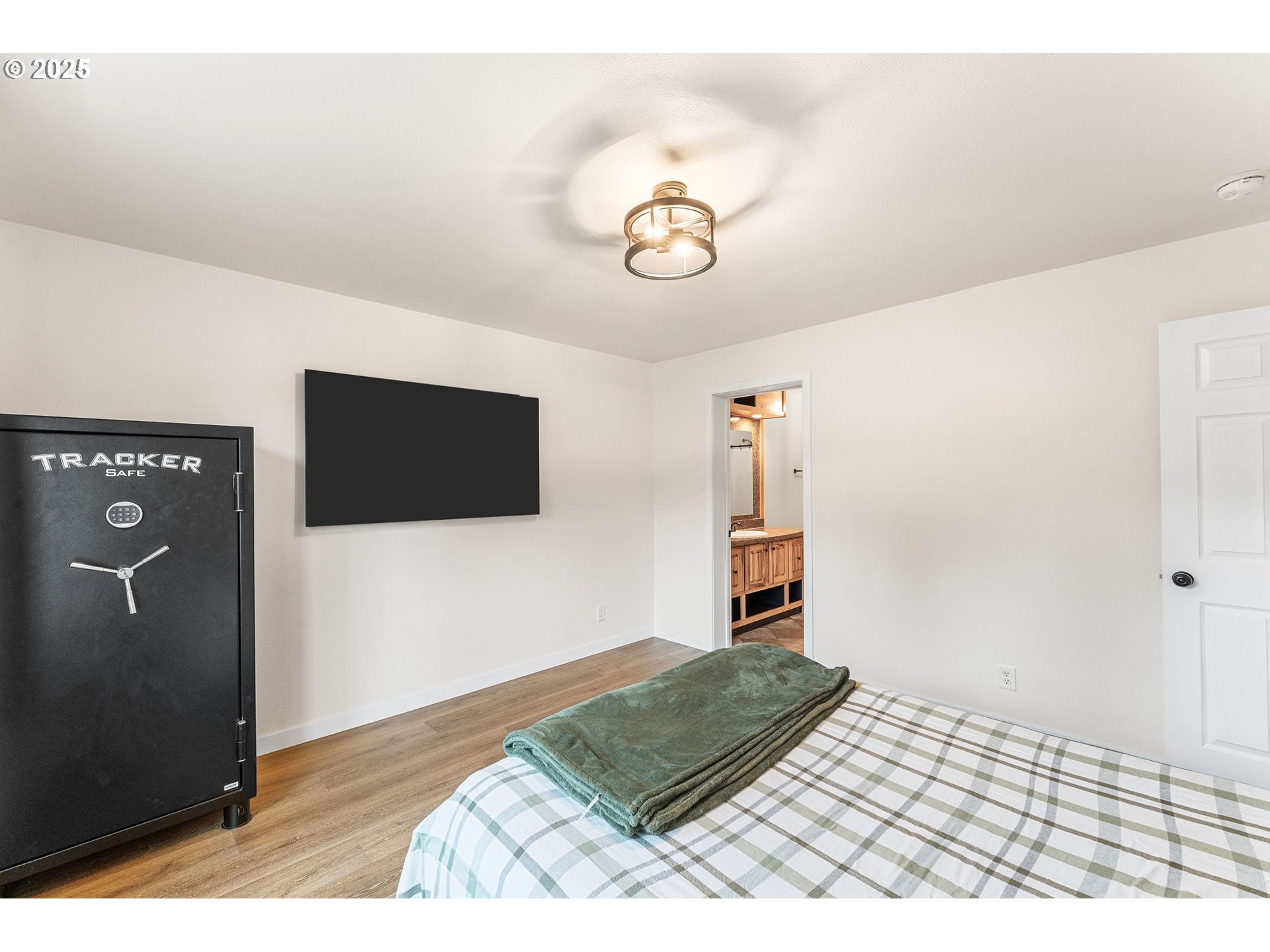 52 VEYS DR, Kelso, WA, 98626