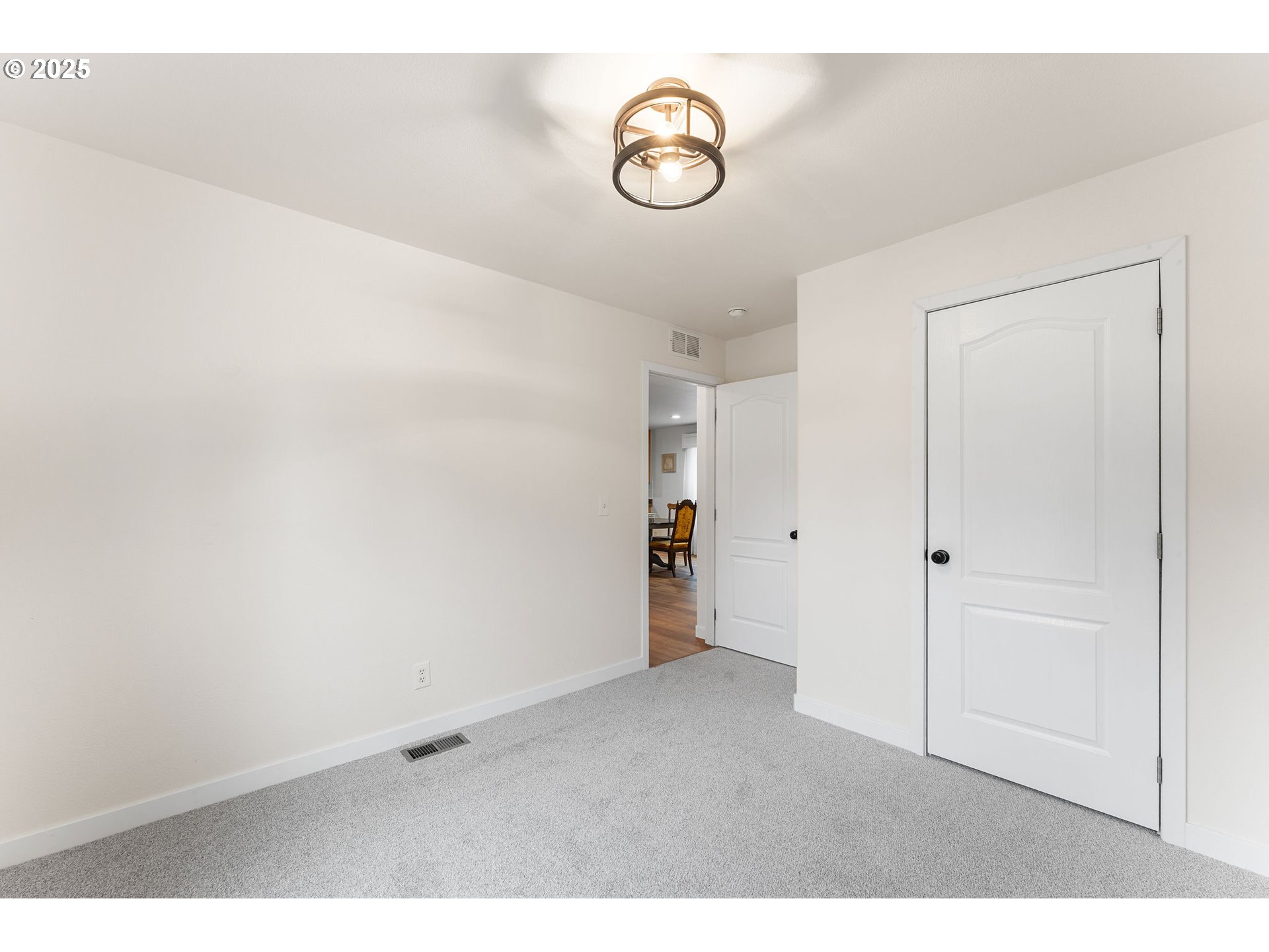 52 VEYS DR, Kelso, WA, 98626