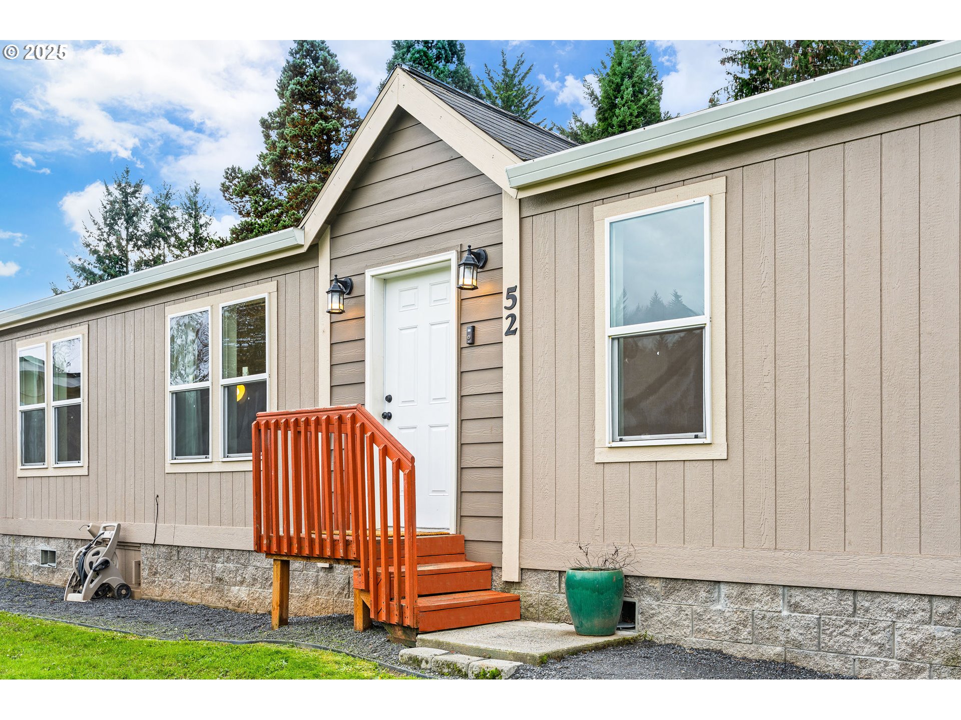 52 VEYS DR, Kelso, WA, 98626