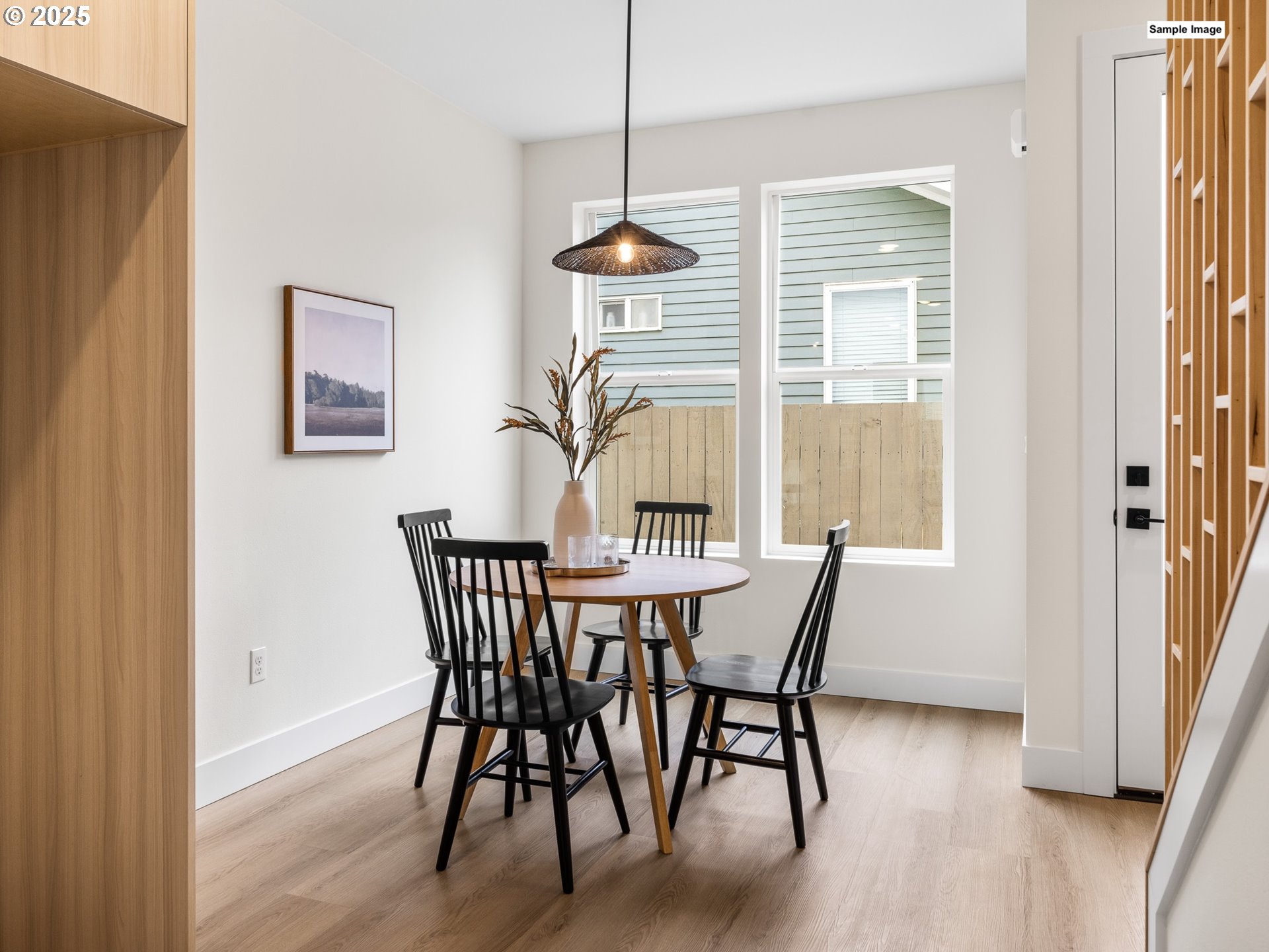 Photo #4: 283677626 Listing 