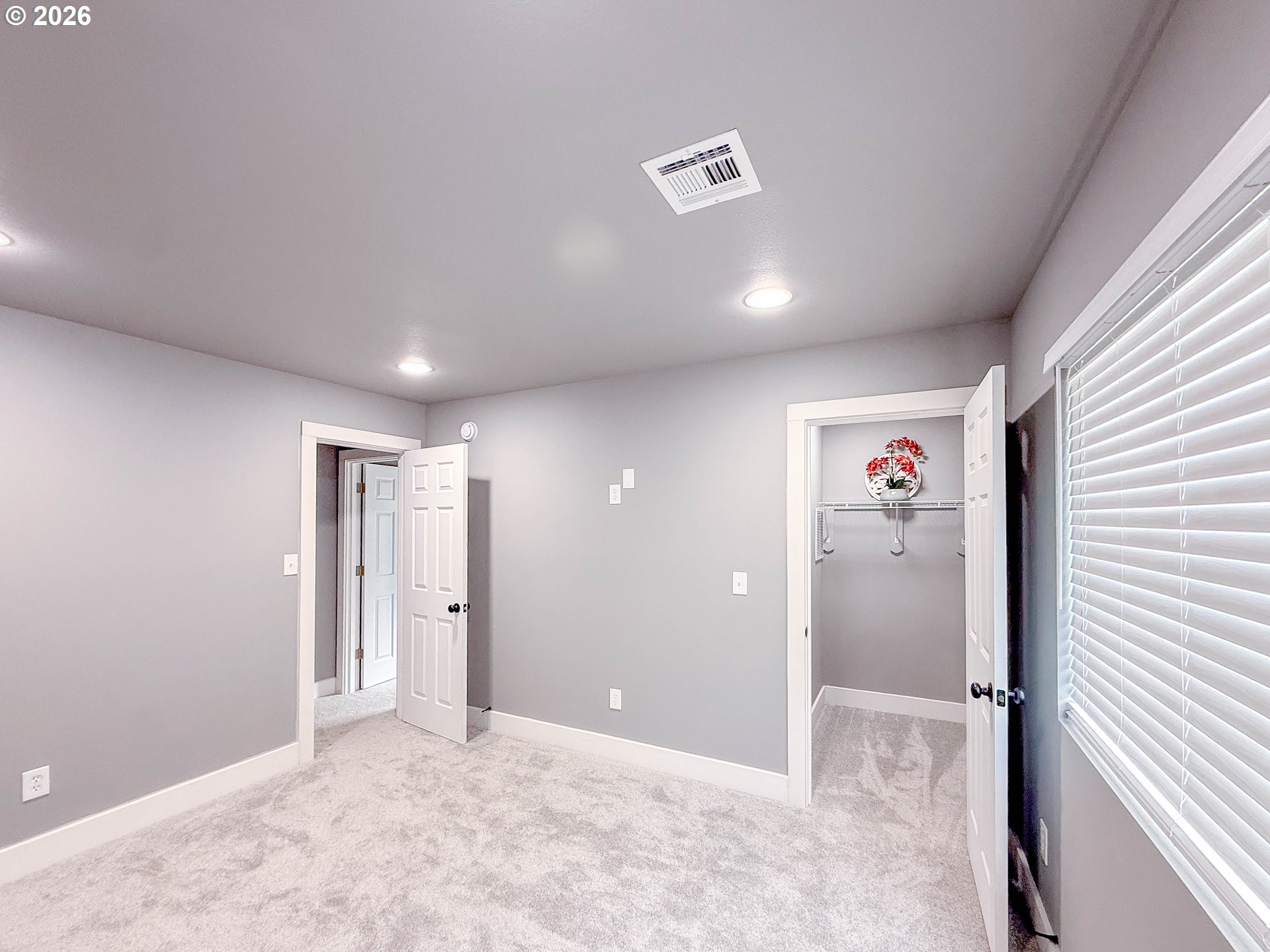 2382 E IRWIN WAY, Eugene, OR, 97402